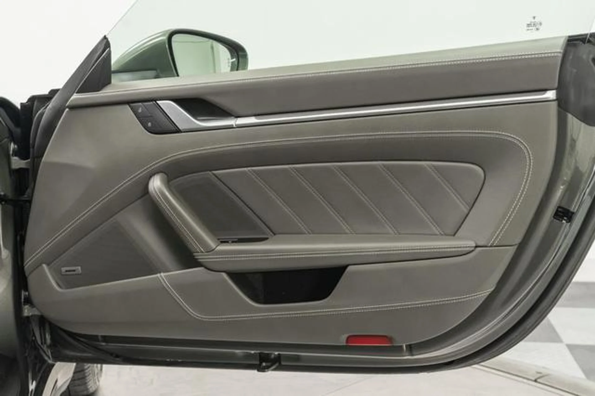 mph043_1995965934_9wjw37n9s9_M6_Vnh8_W_Hm5j_F_Ql_Vg_A_6c32b1eeb3