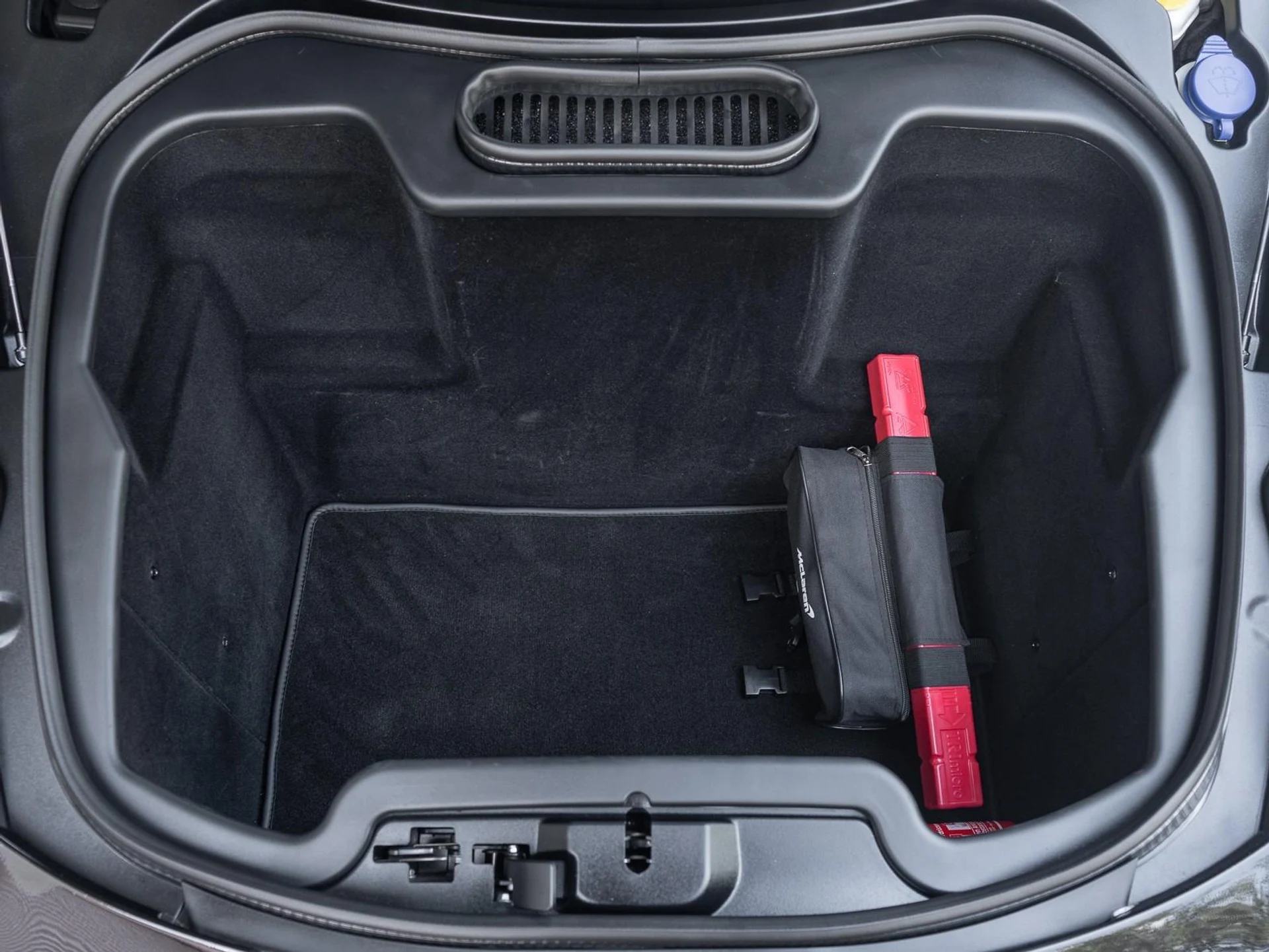 mph043_2012000527_Used_2016_Mc_Laren_675_LT_1766095593_7e8ecc28b1