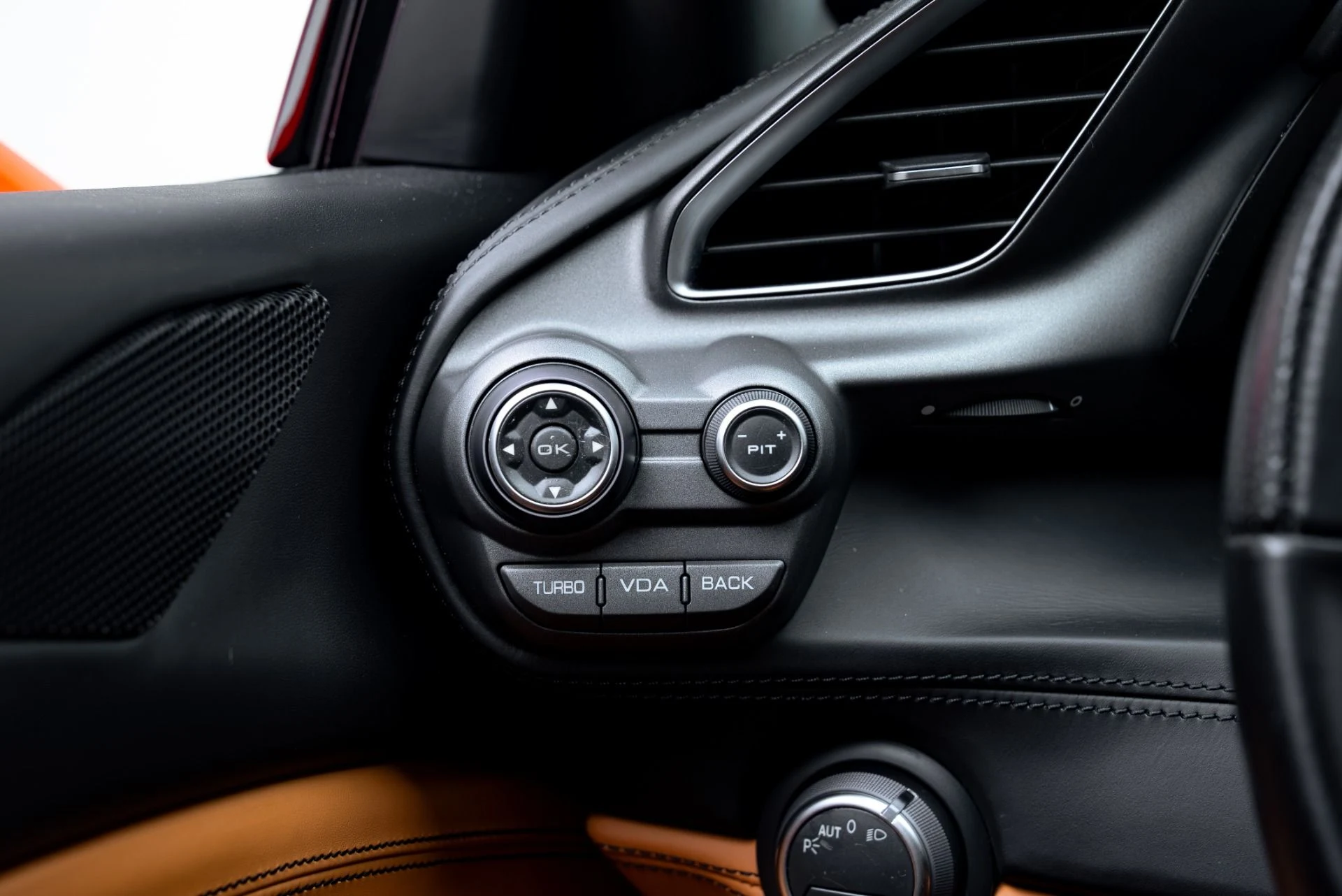 mph043_2037139192_Used_2018_Ferrari_488_GTB_1776815773_27a40c593e