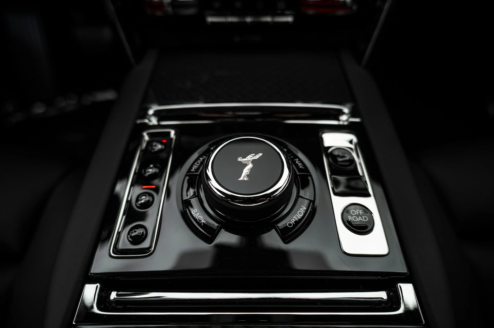 mph043_2053529128_b62542f8185a41d19236ee06e09a1d7d_c501dde213