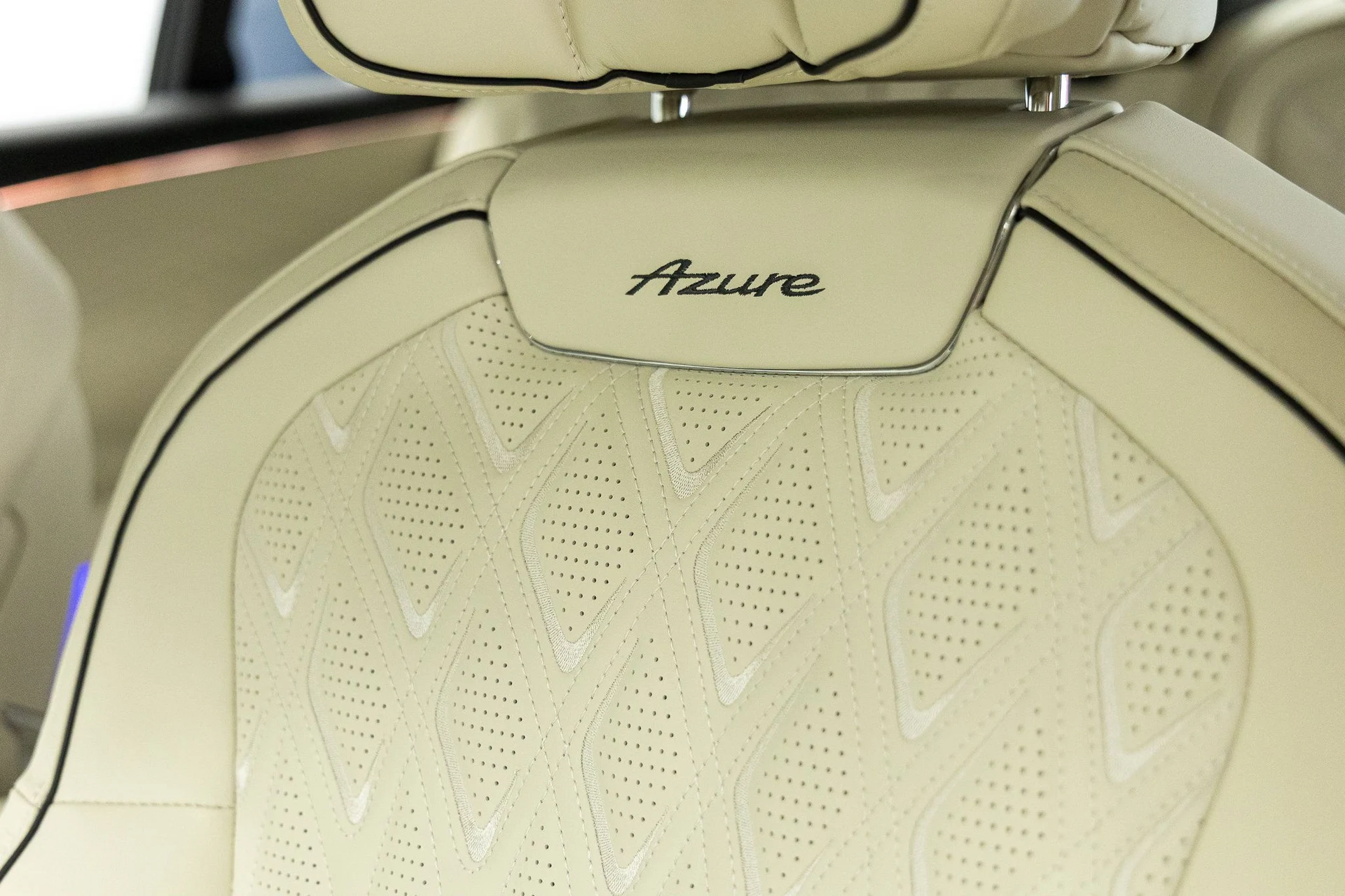 mph043_2067990471_8217ca9ec35268430994f674cb64a633x_6209264d9b