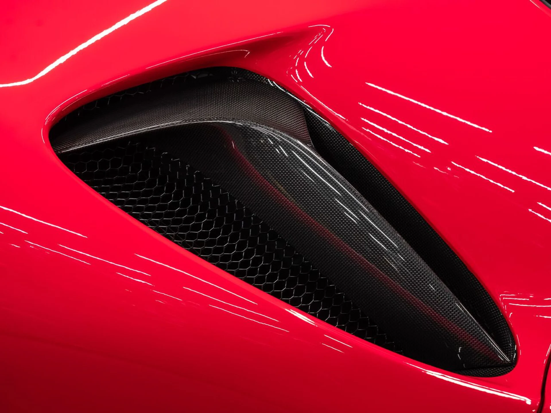 mph043_2073801774_ferrari_sf90_stradale_2023_0b9d9c90fa