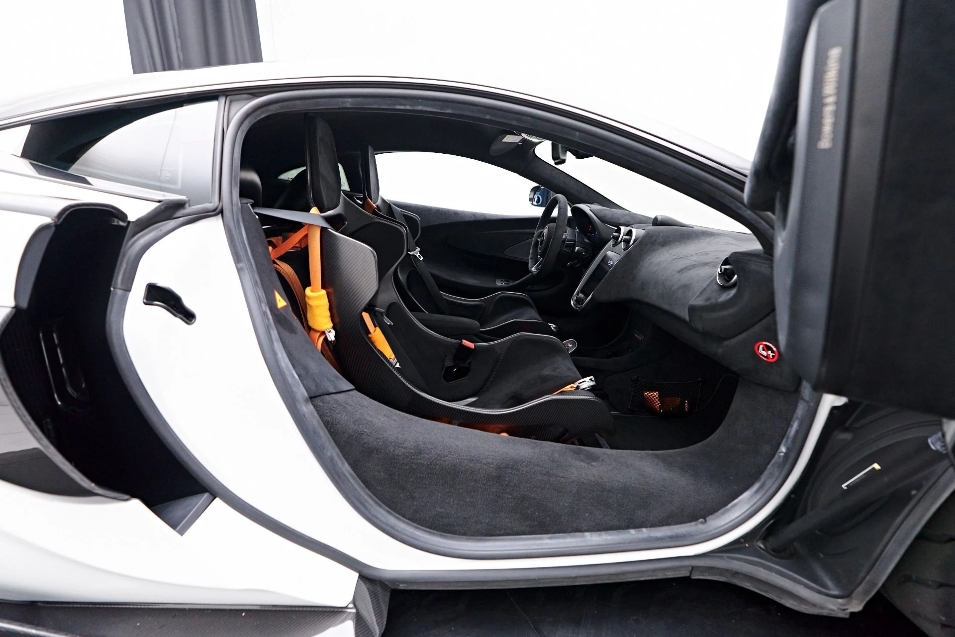 mph043_2073830264_Used_2019_Mc_Laren_600_LT_Base_1755991669_02540e84a9