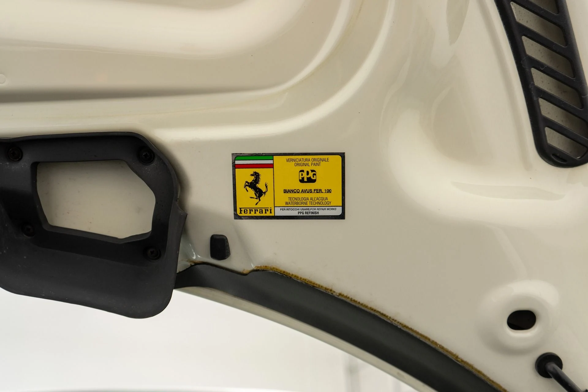 mph043_2081993823_Used_2014_Ferrari_458_Spider_1788900825_28ab1037eb