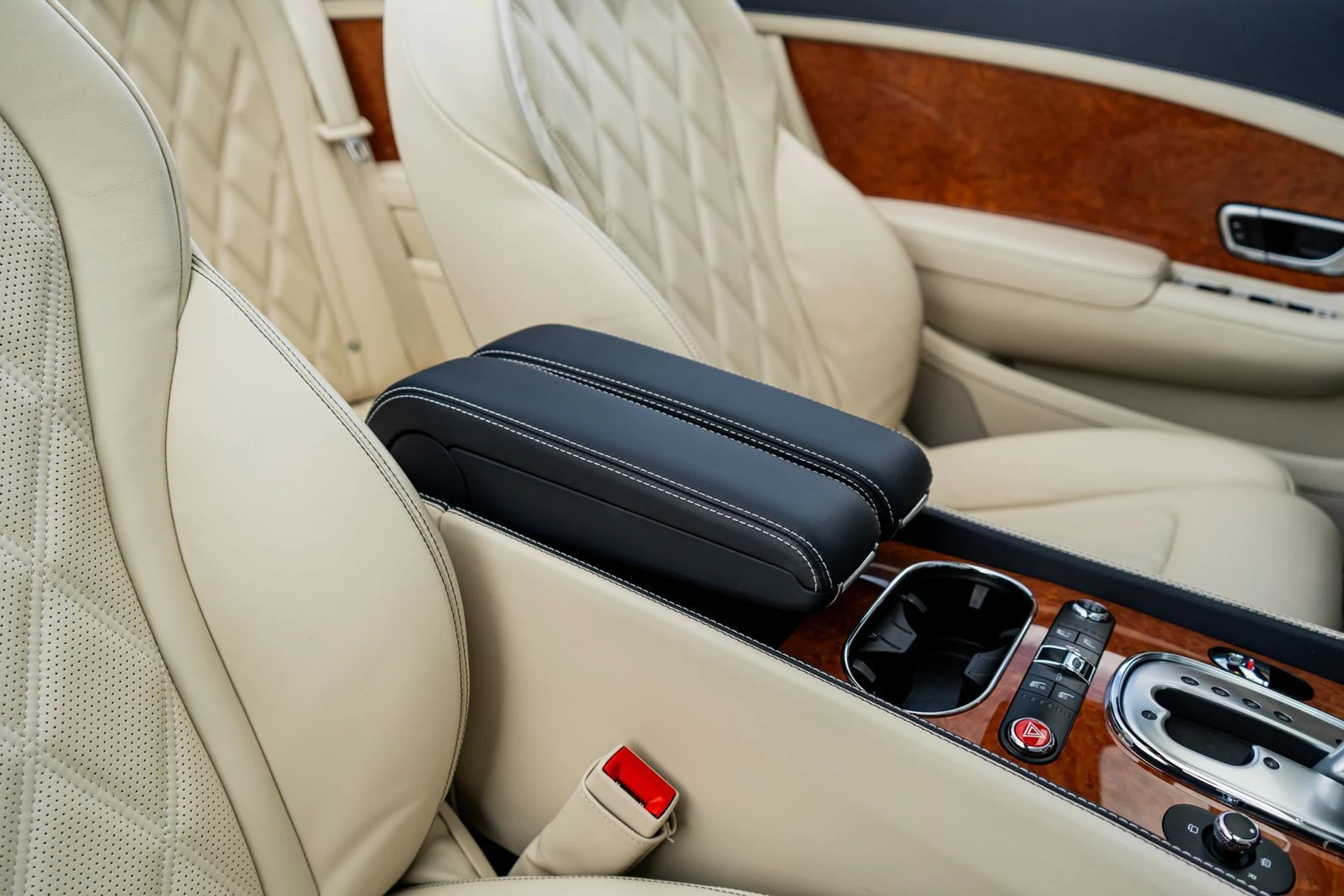 mph043_2088798654_c7190076_c467_474b_bfcf_87e79cdfad91_0f07cb7cb0