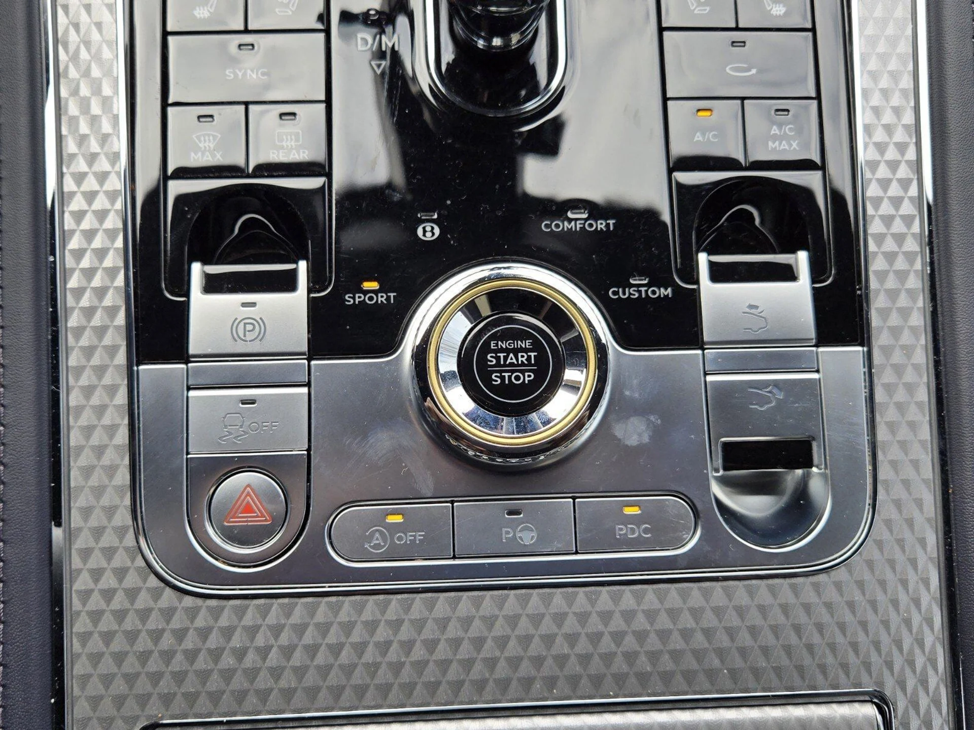 mph043_2094650295_3e792c6336813861e2238ee01fa497fbx_257adf4673