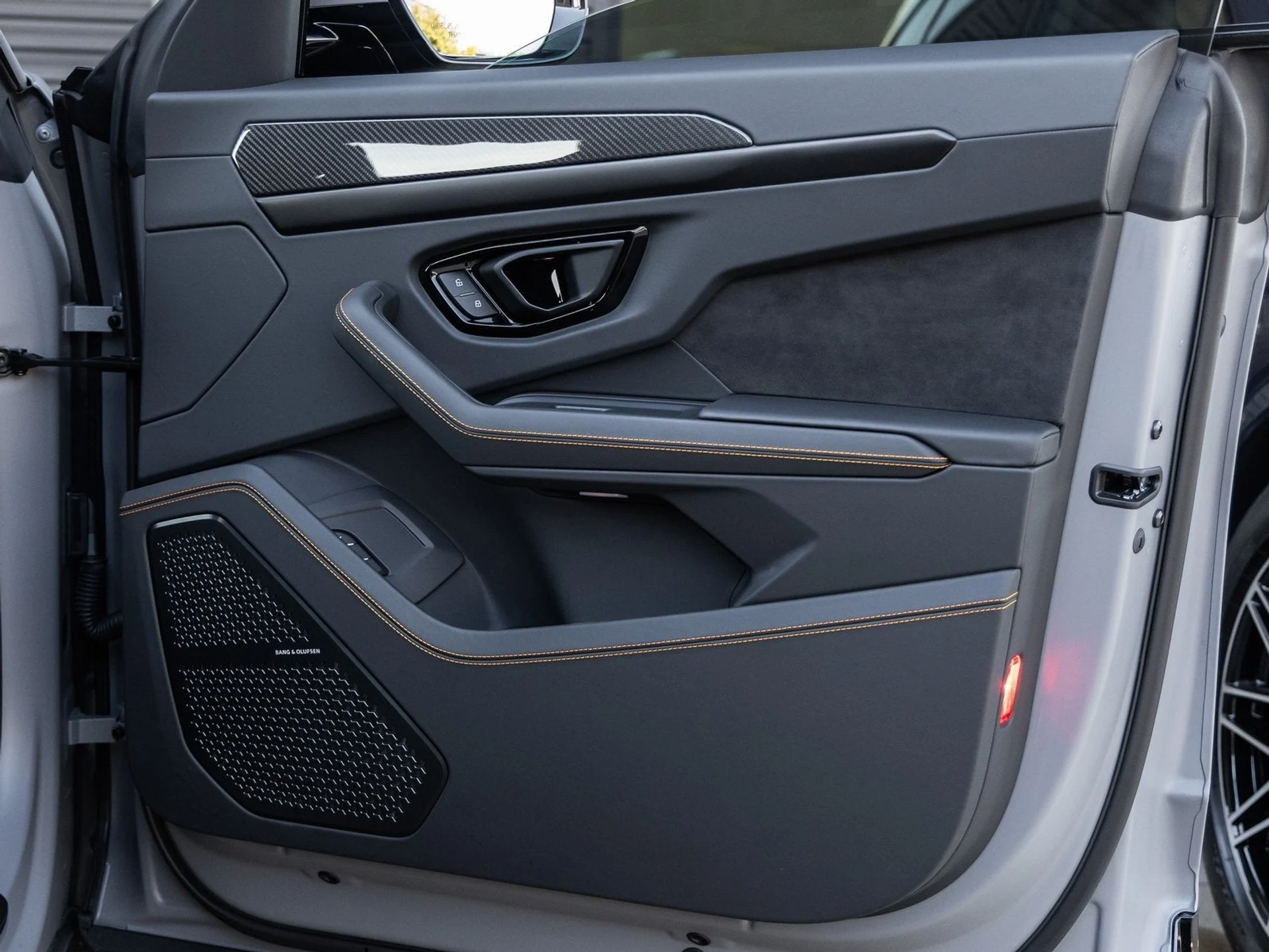 mph043_2104372035_44_4bbfb9d074