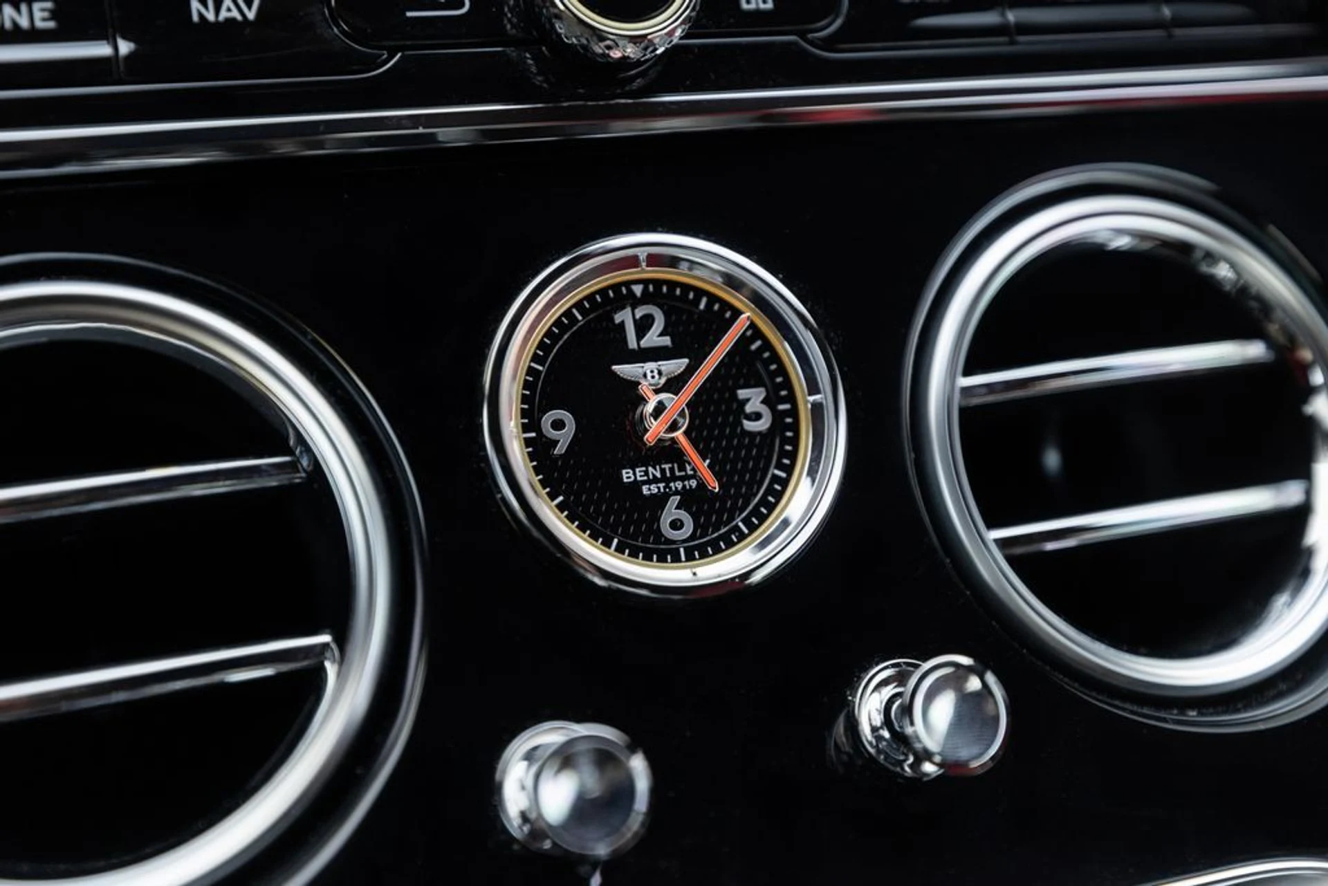 mph043_2112215838_86d7fed0a04b773714a073a67f046045x_19d0a03d74