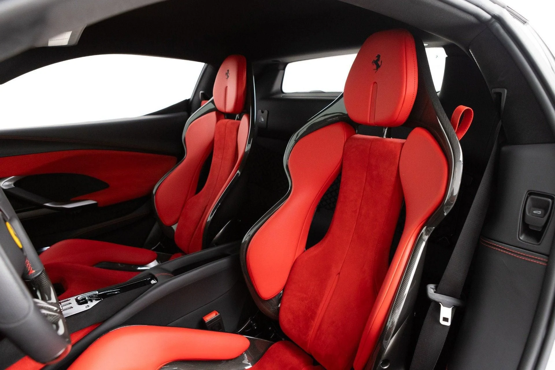 mph043_2118360883_Used_2024_Ferrari_296_GTB_1777368300_4ef8982bf5