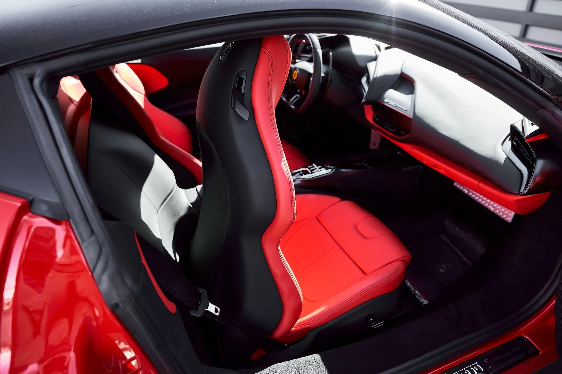 mph043_2122304046_Used_2023_Ferrari_SF_90_Stradale_Base_1772766272_b76c7d094c