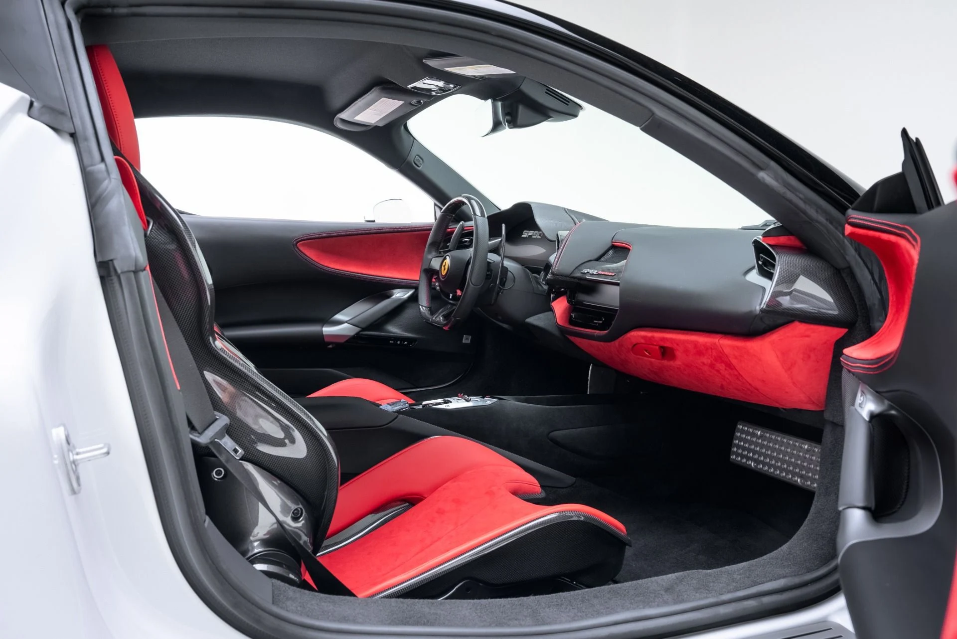 mph043_2123913419_Used_2023_Ferrari_SF_90_Stradale_1772151539_52c6dfa001