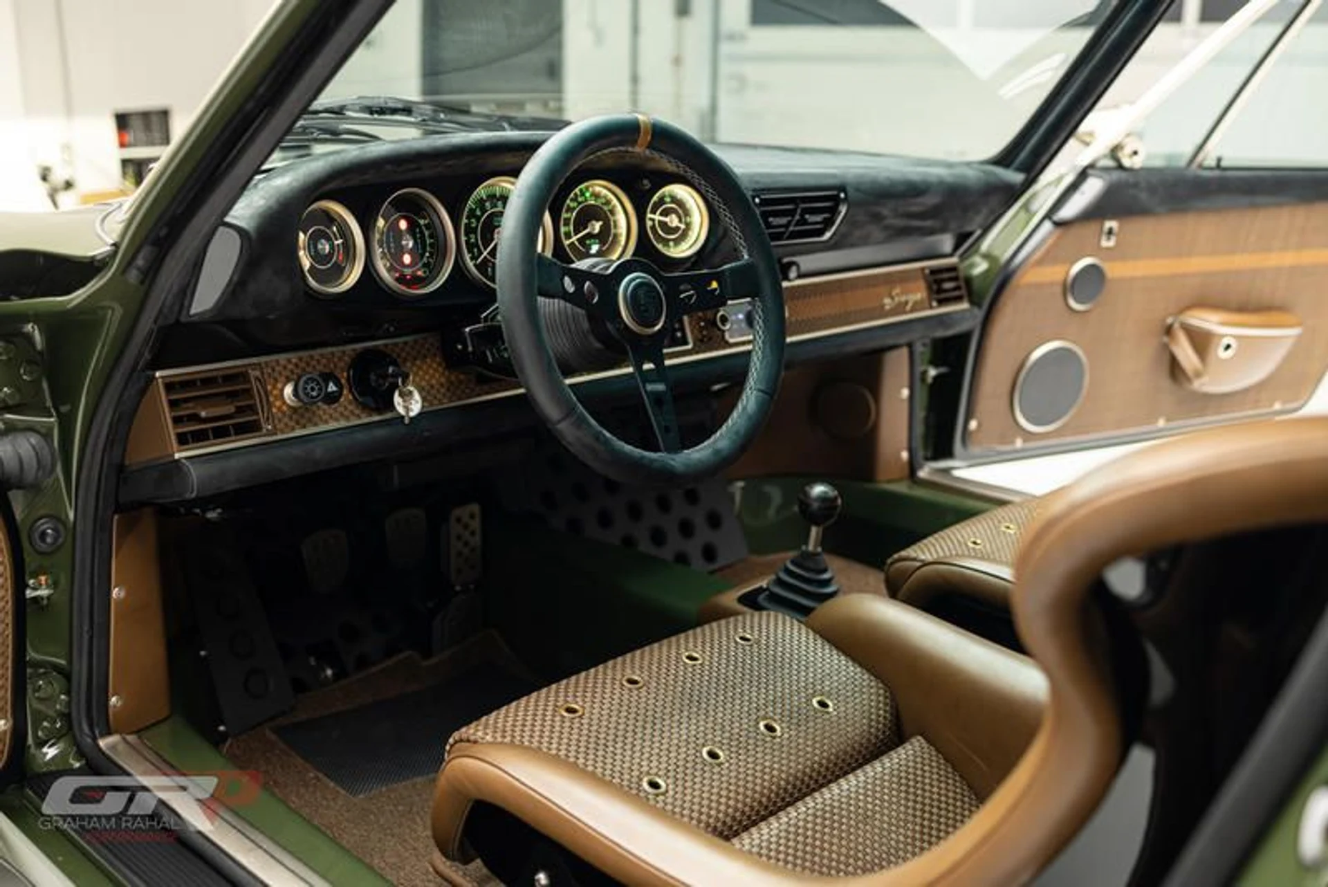 mph043_2127130469_33744310_6500_4133_A915_217_B9_AF_1_CD_9_B_288e0e4c97