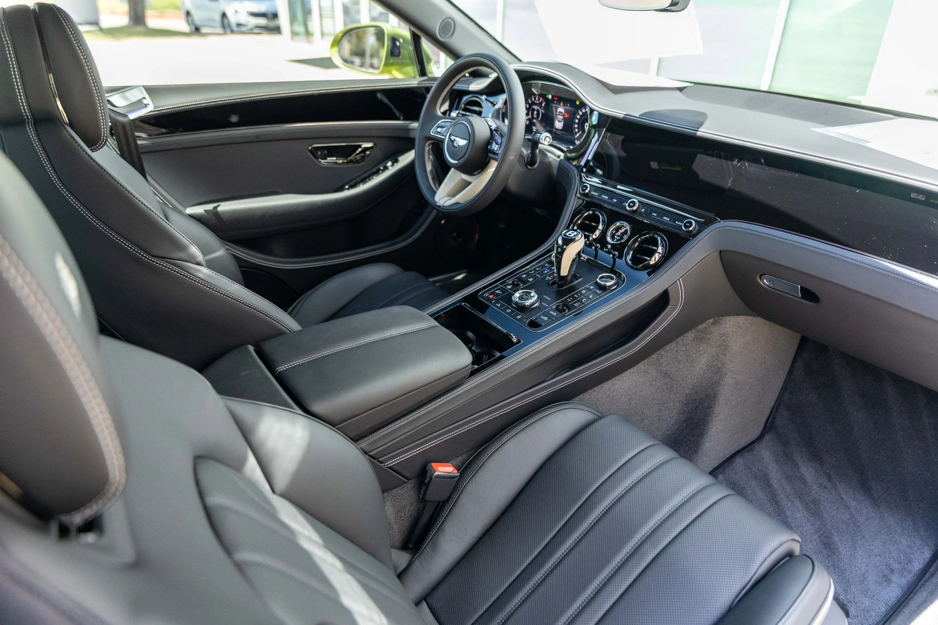 mph043_2128002791_Hi_Tech_Luxury_Imports_LLC_SCBDP_4_ZG_0_SC_023562_image_43_8839738932