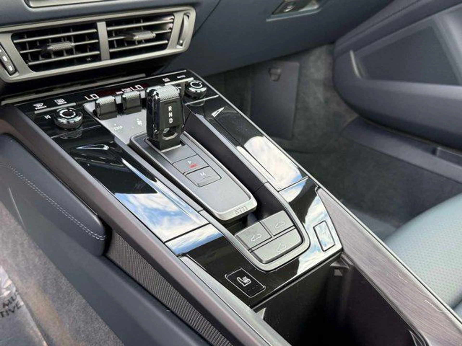 mph043_2167743251_GA_Pm2btoa_OA_5_N_Vd_N5zr59uw_7io_9ebafabe70