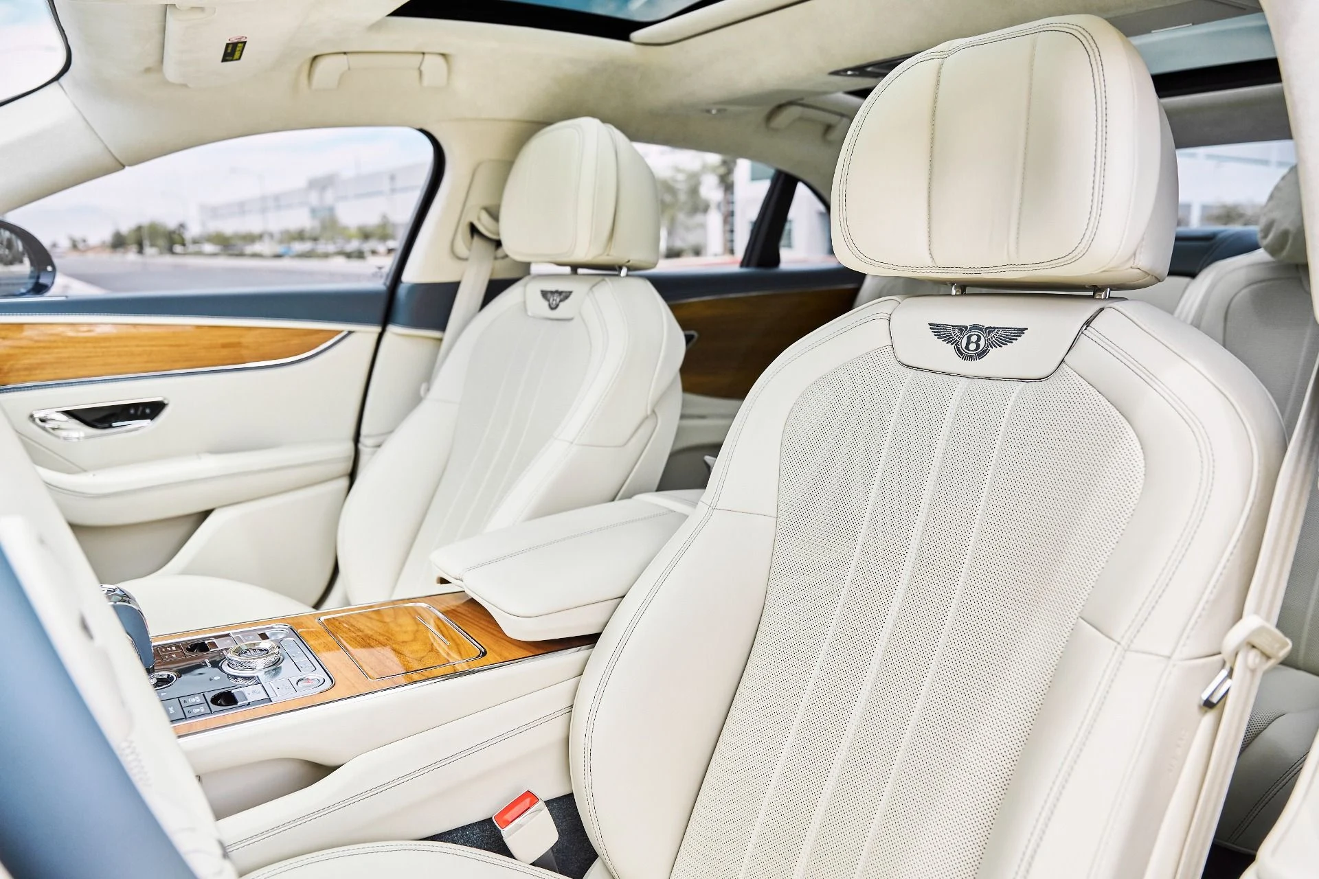 mph043_2185847786_Used_2021_Bentley_Flying_Spur_V8_1779867090_3608eebc0f
