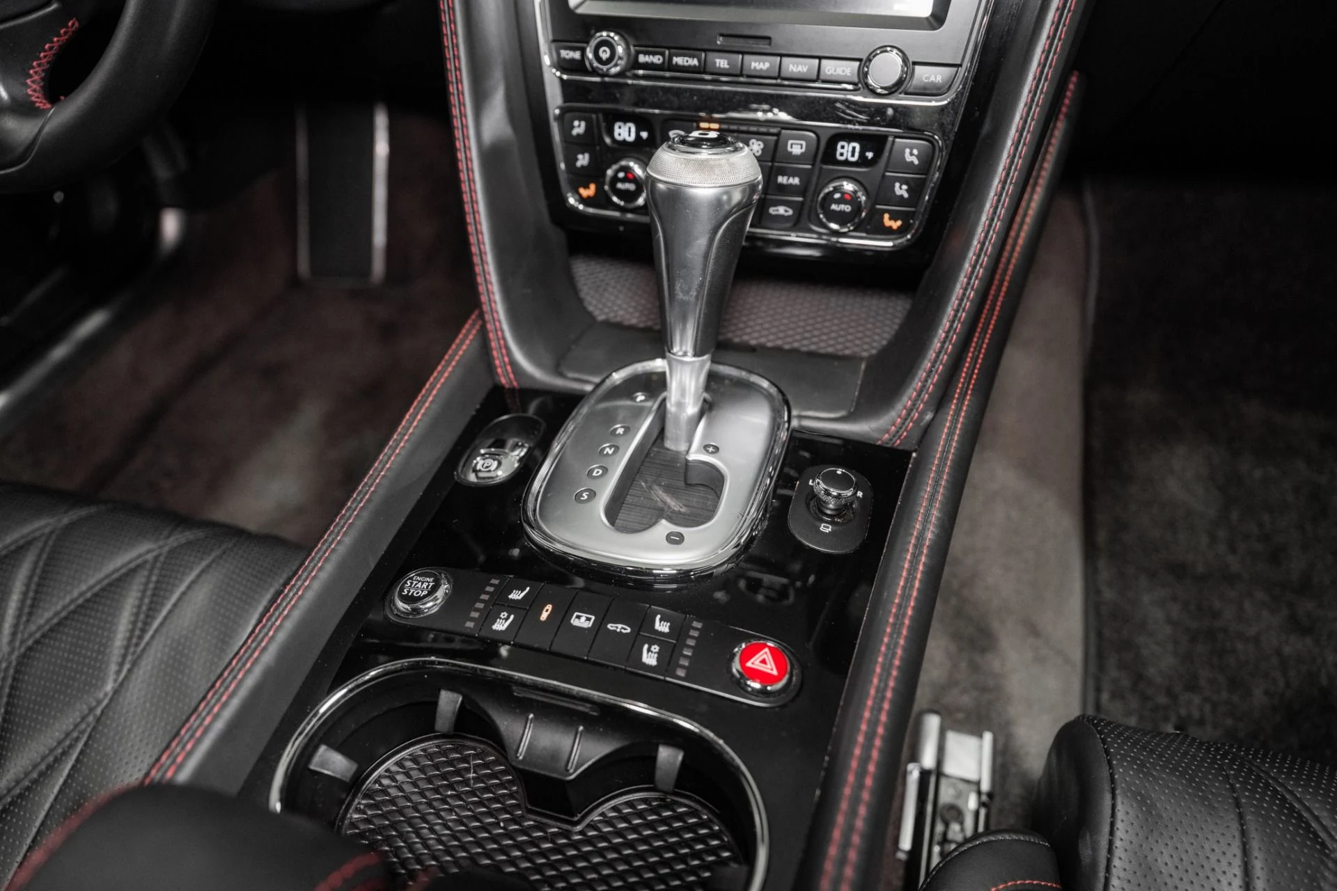 mph043_2196457006_Used_2014_Bentley_Flying_Spur_1764428362_b5654015af