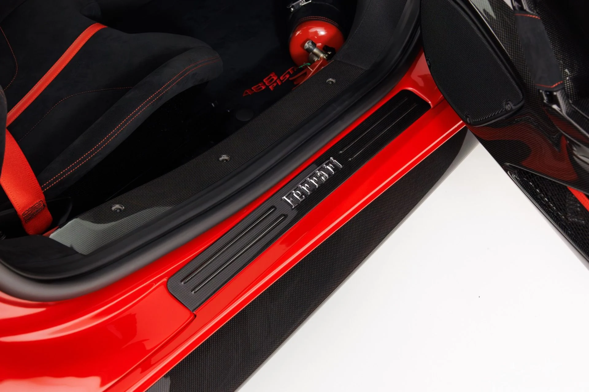 mph043_220215576_Used_2020_Ferrari_488_Pista_1775511008_db50fb3b97