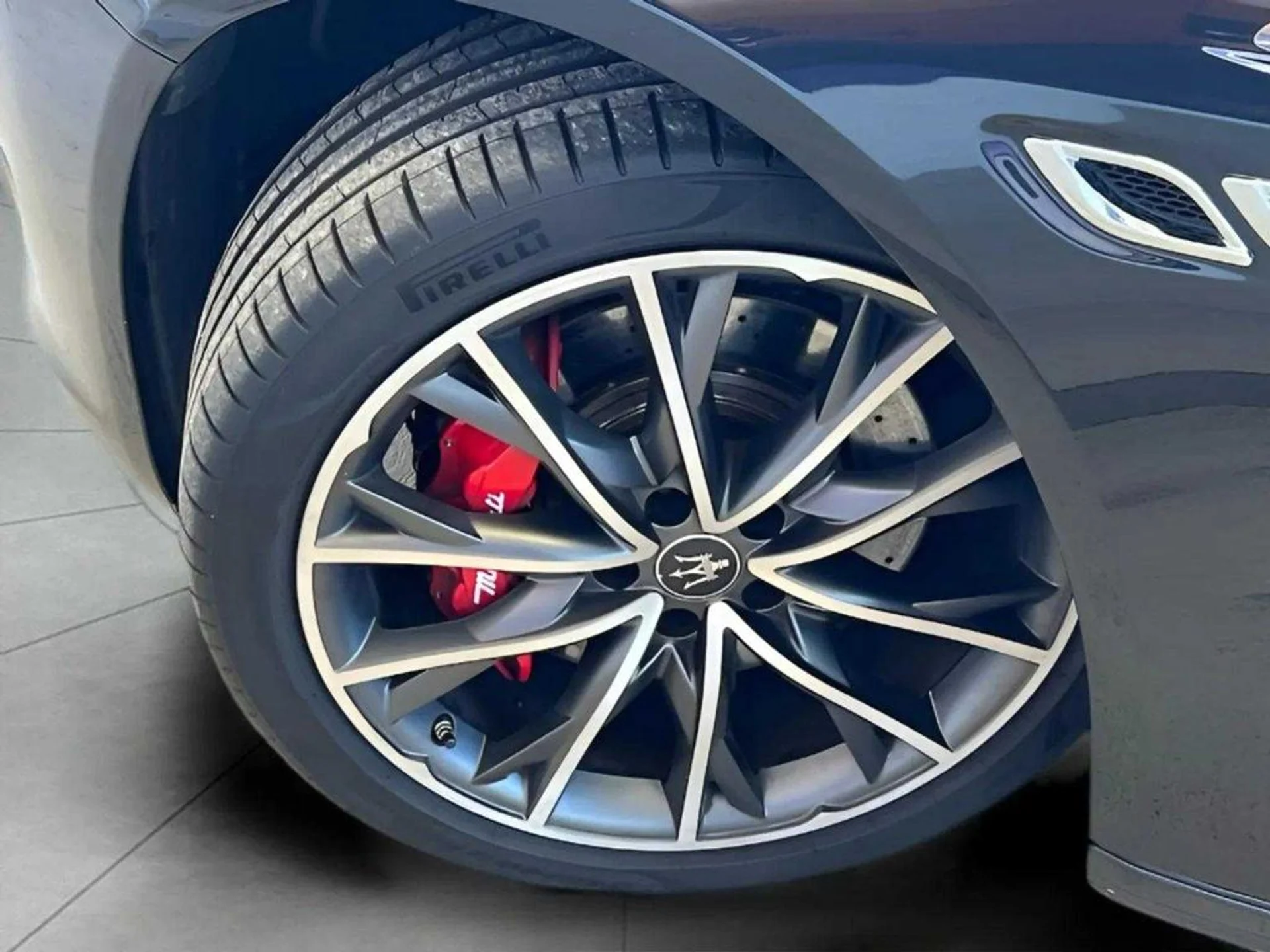 mph043_2202850793_cf68c02ac0b866e559277ee0a1bb3c03x_cf2149b45b