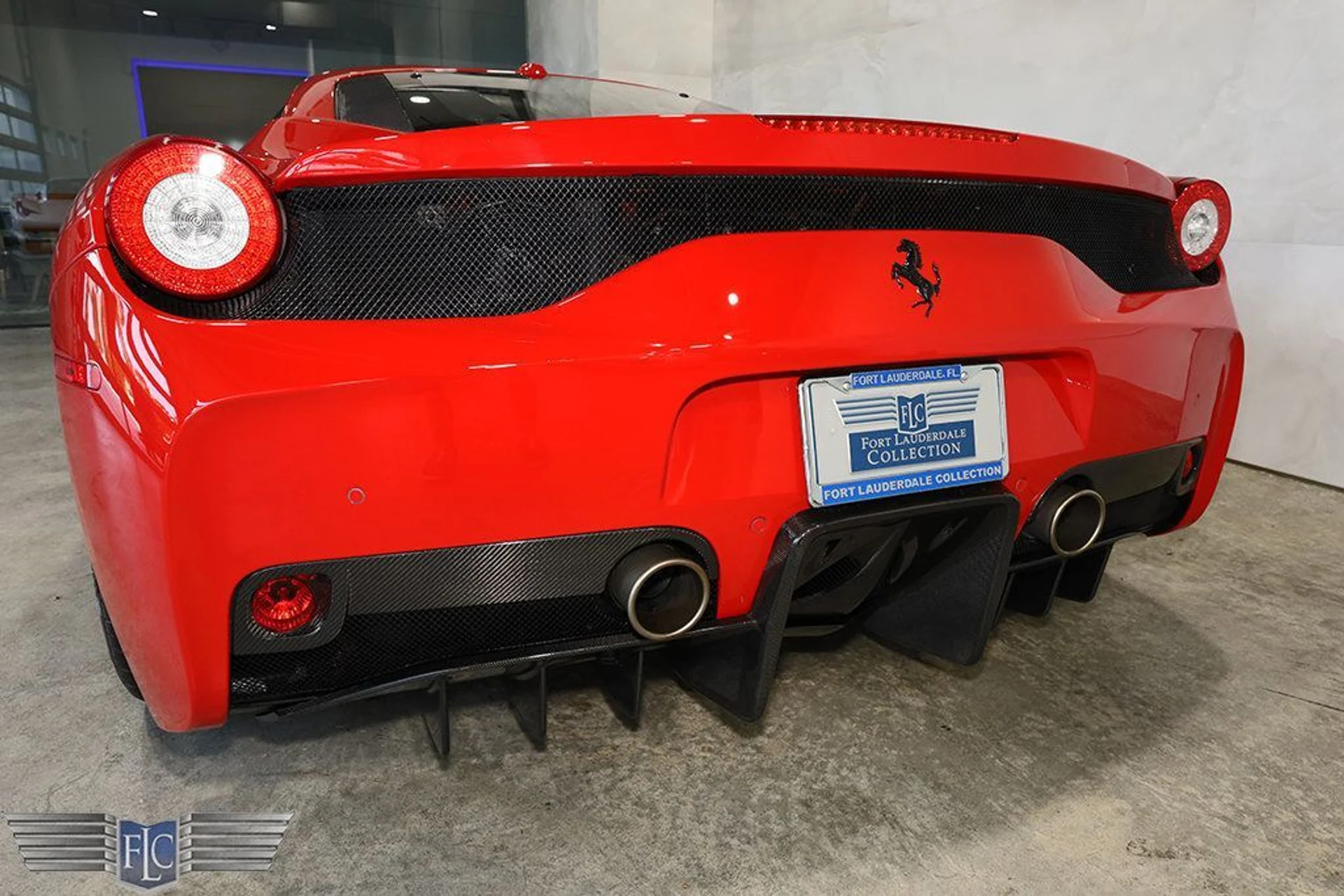 mph043_2227772409_used_2014_ferrari_458_speciale_9689_22821397_44_1024_37e875cb91