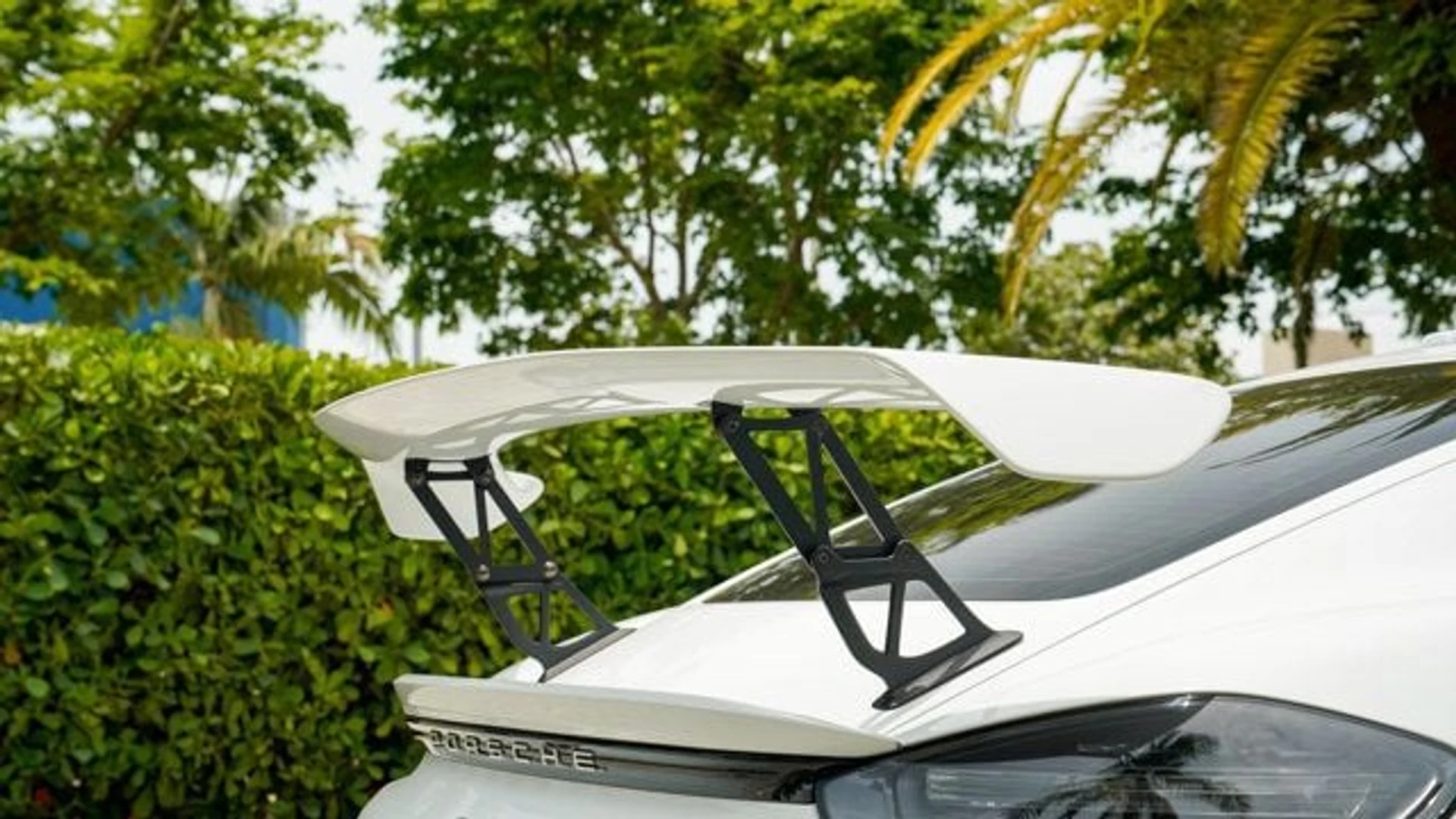 mph043_2230376775_used_2020_porsche_718_cayman_gt4coupe_14354_22875819_44_640_73d6124518
