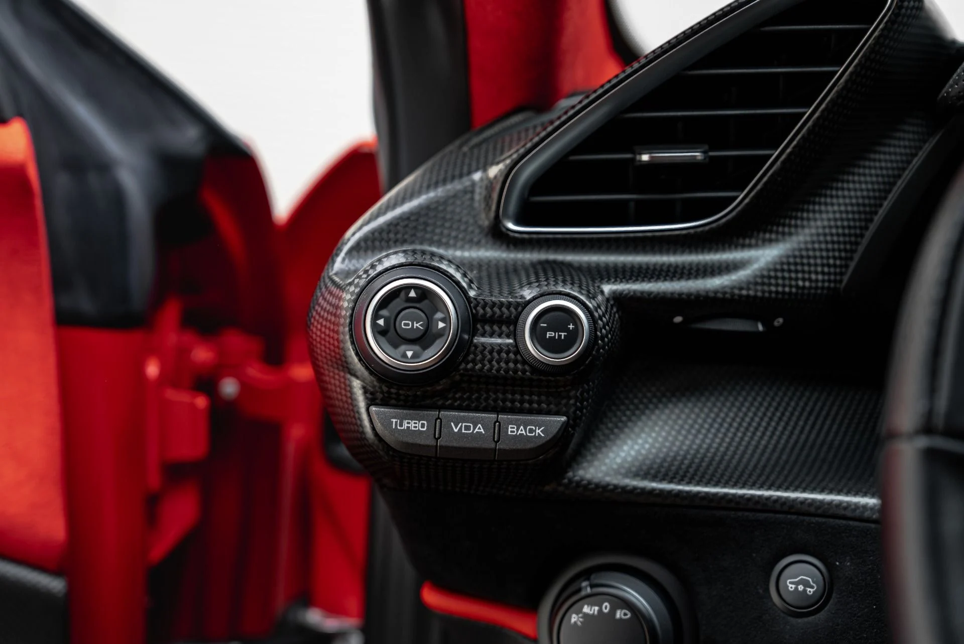 mph043_2232707616_Used_2019_Ferrari_488_Pista_1784869194_aa86863ff8