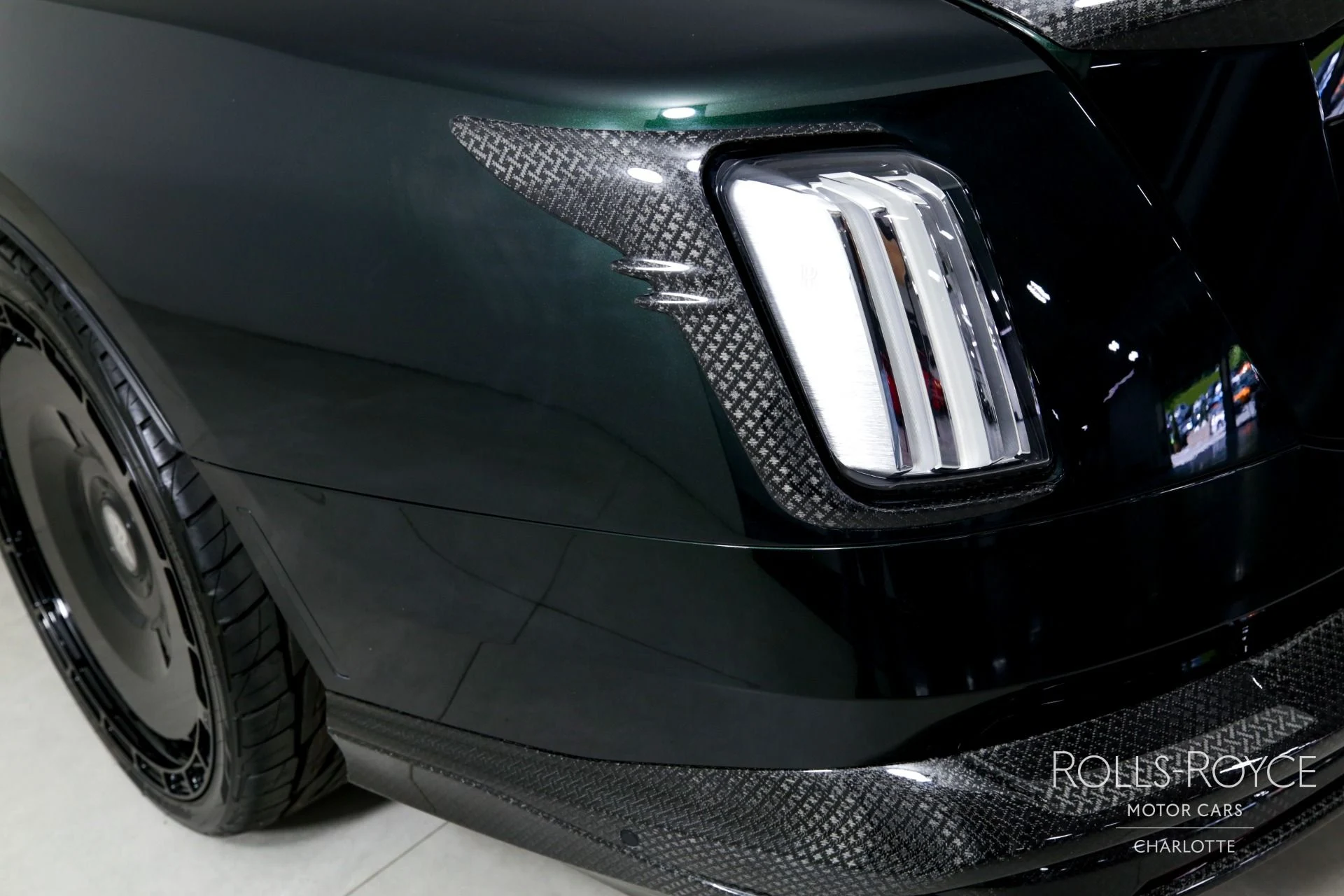 mph043_2237709065_Used_2024_Rolls_Royce_Spectre_1744988353_00c4211c23