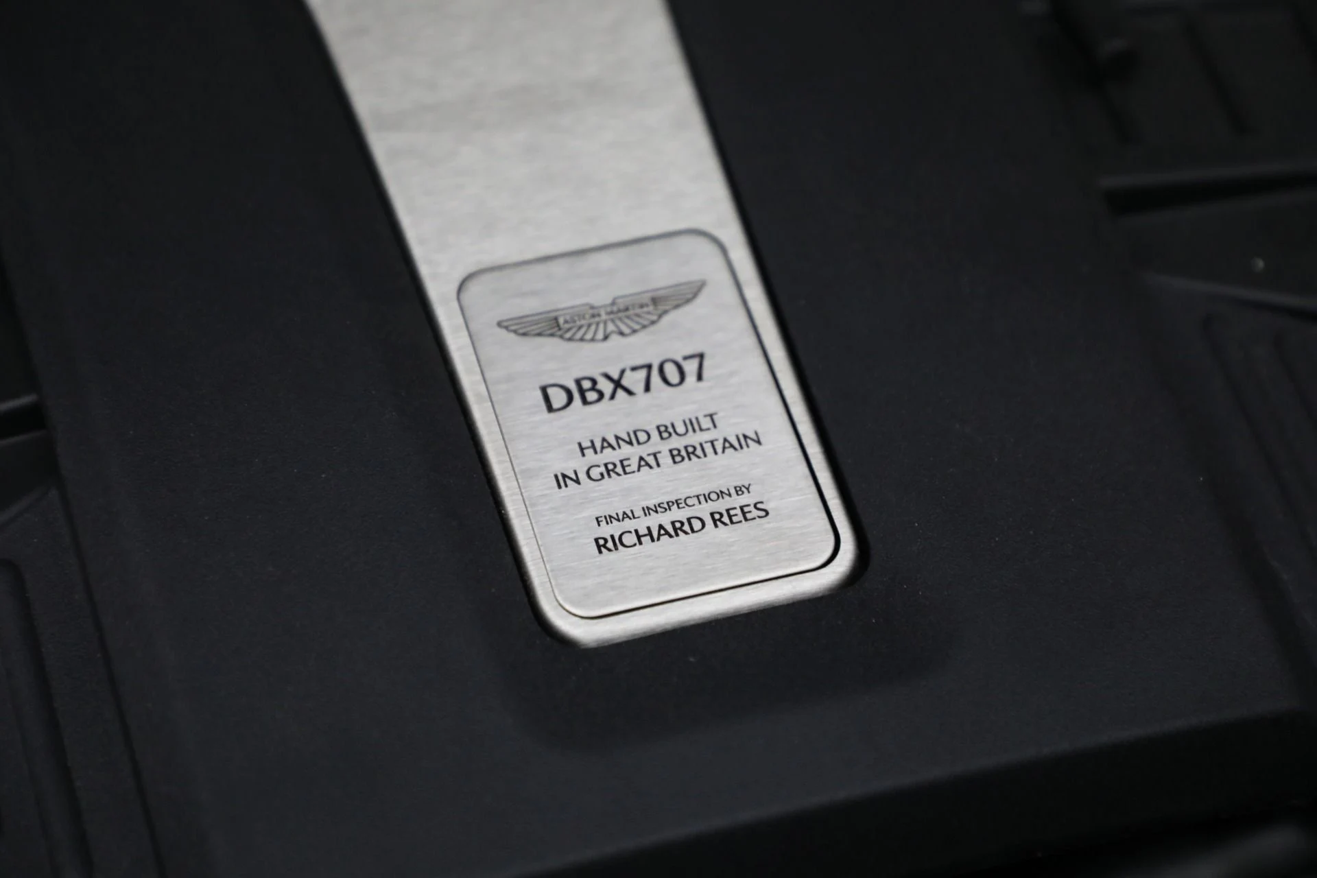 mph043_2287451491_New_2025_Aston_Martin_DBX_707_086590d687