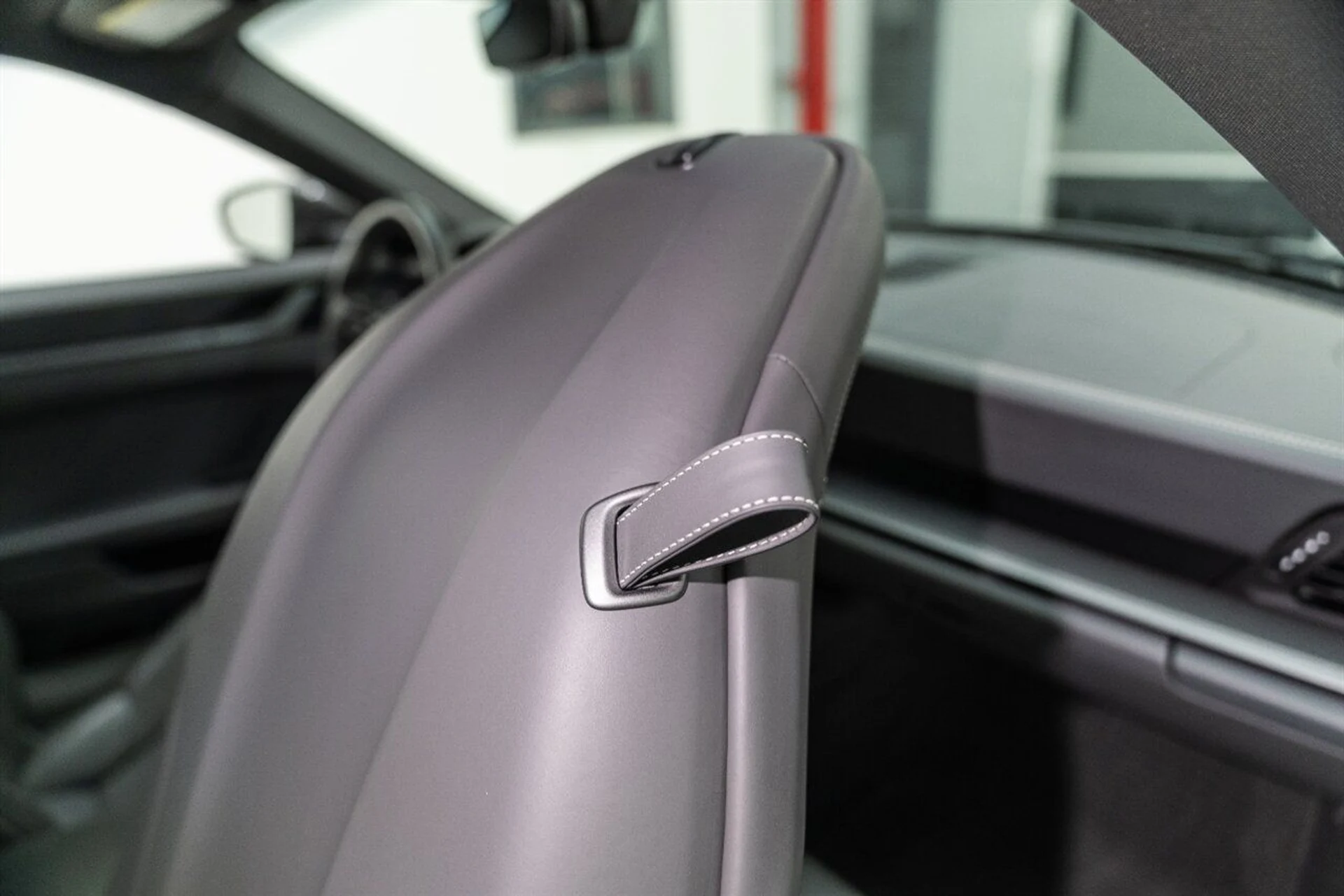 mph043_2295019455_00d62b5f75_1280_685c05f350