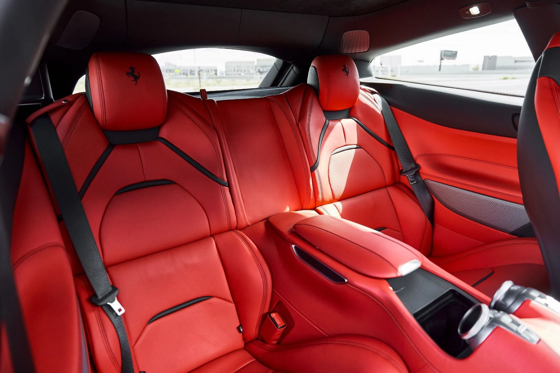 mph043_2299909262_Used_2019_Ferrari_GTC_4_Lusso_V12_1771467701_def1c9bc0b