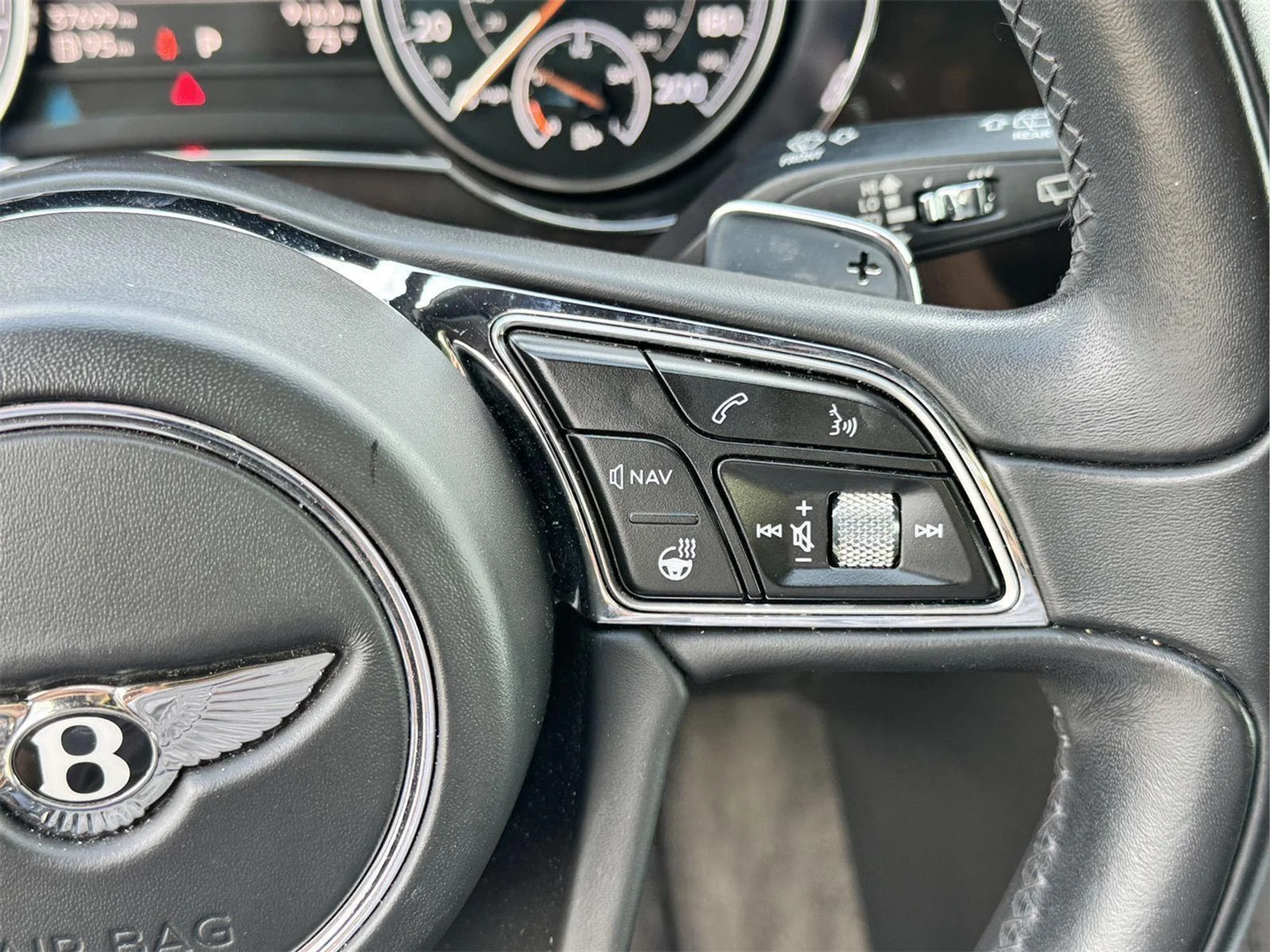 mph043_2300354587_62fa0df76a6f4d9eeee69b8bead80e3d_dd3c0dbd95