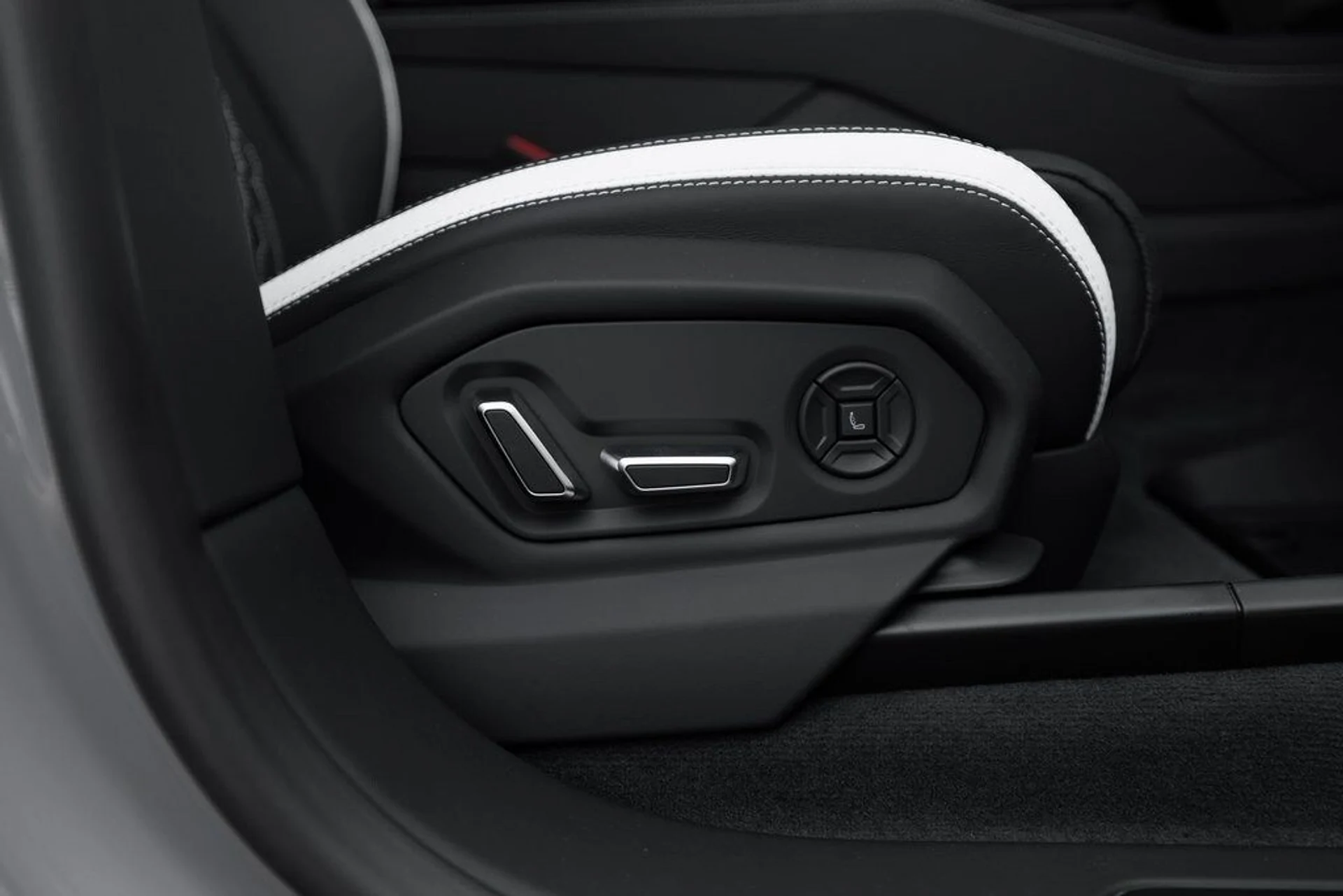 mph043_2313569856_1d6b0c64719394b83ae22ee9c53d39a8x_56c9a2de98