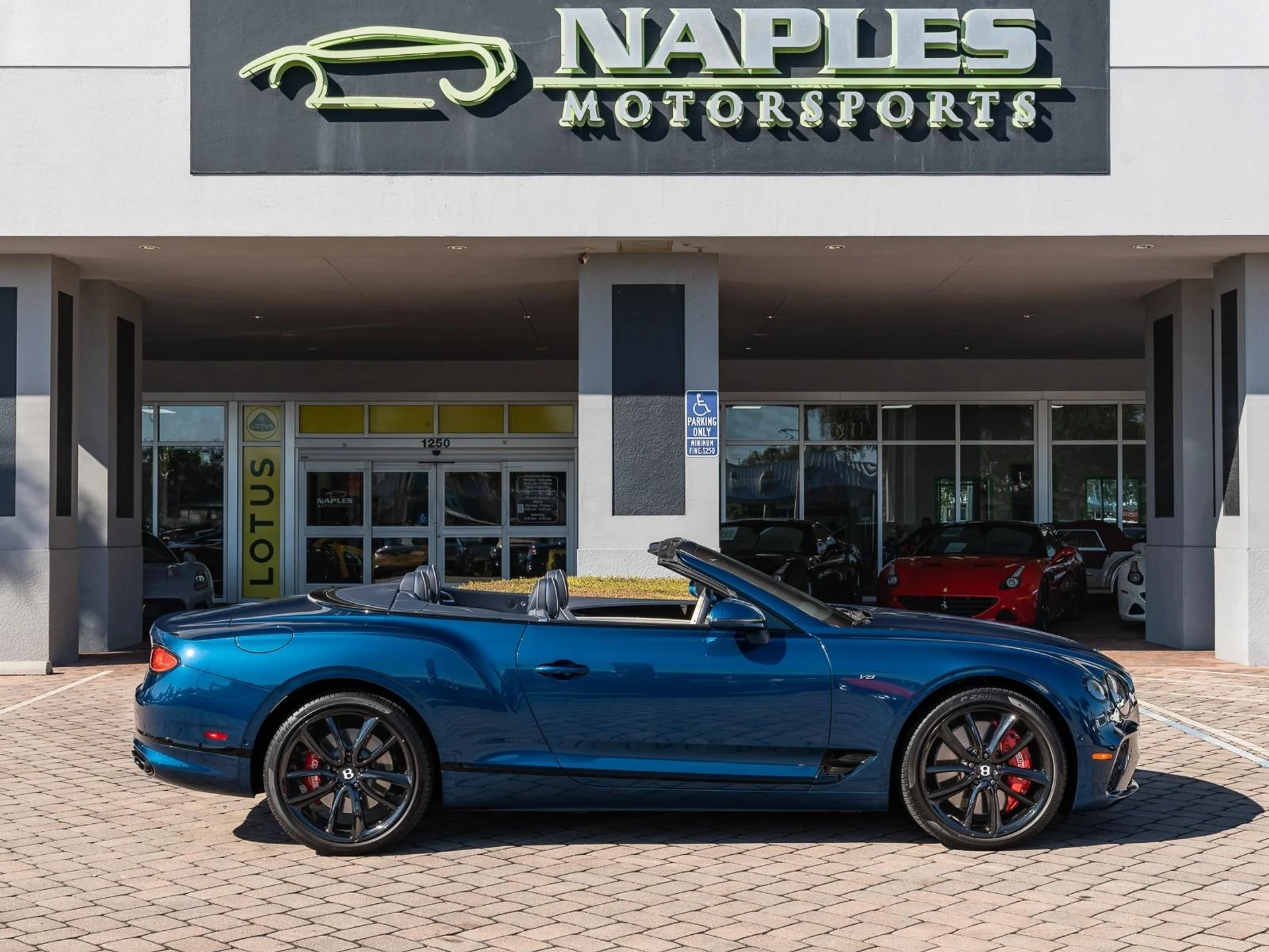 mph043_23152950_Used_2022_Bentley_Continental_GT_V8_1764612427_655233fba7