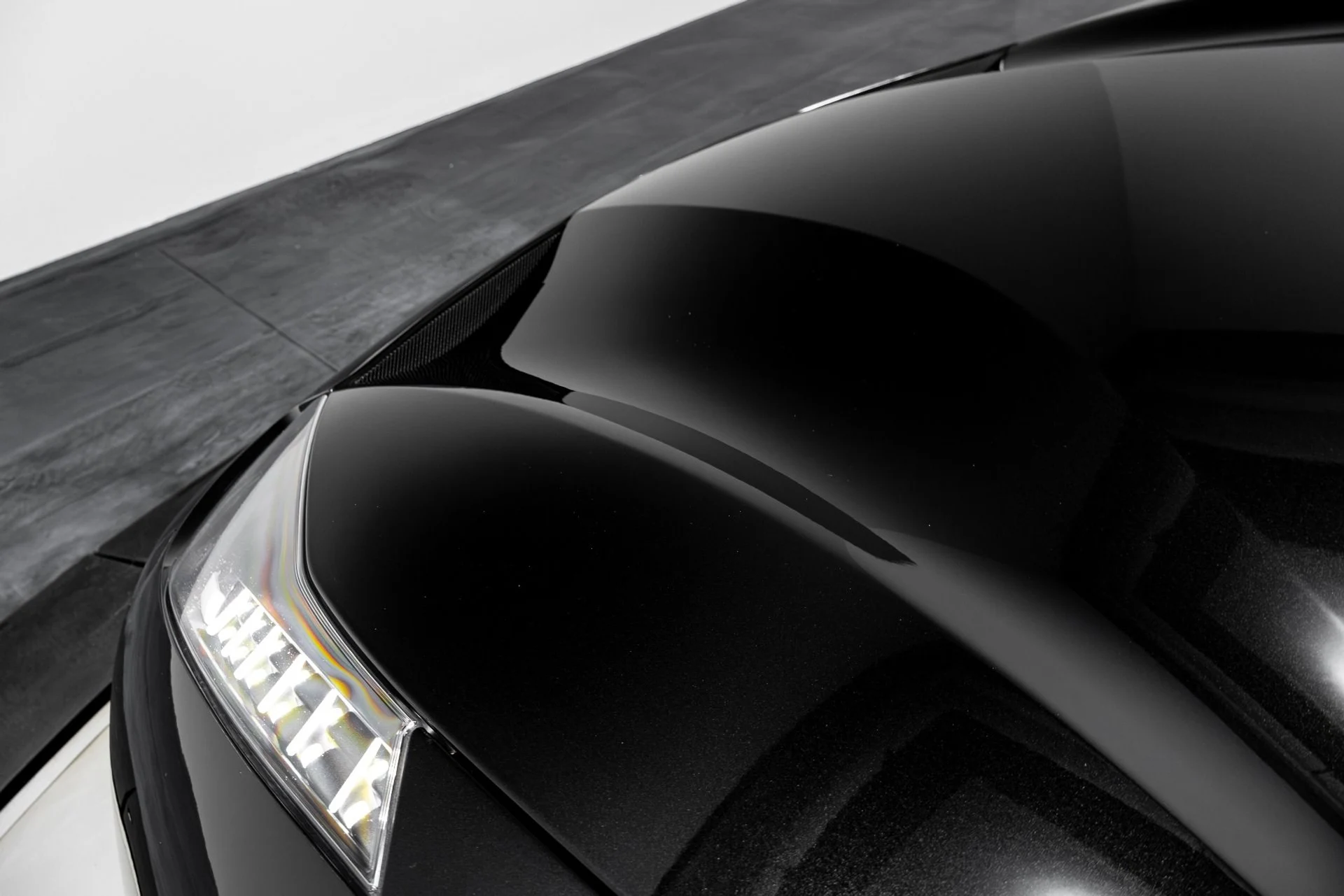 mph043_2342328262_Used_2018_Ferrari_488_GTB_Base_1771040686_9641bc714a