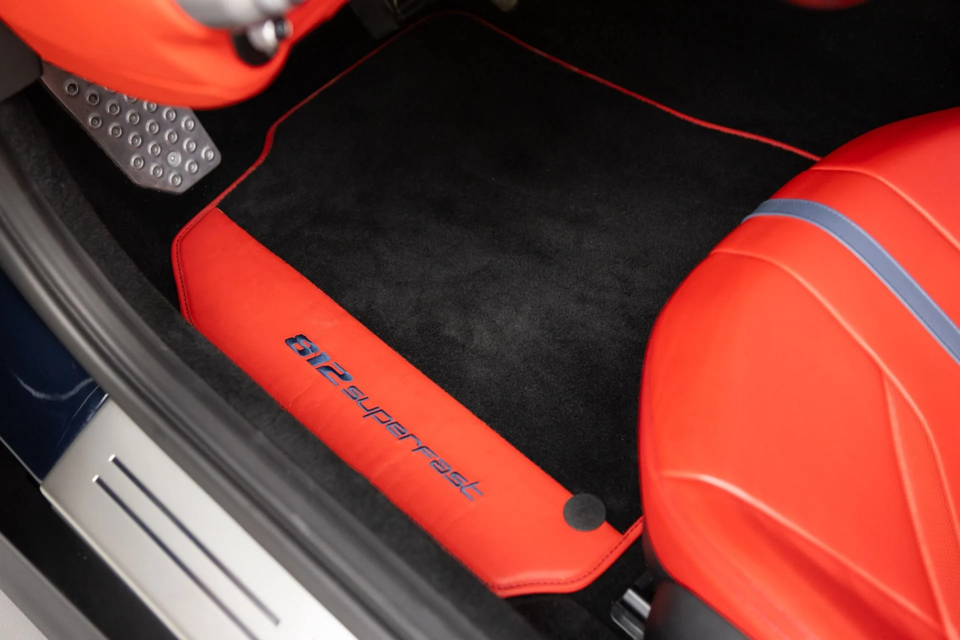 mph043_2344947812_Used_2020_Ferrari_812_Superfast_1779459079_2328489982