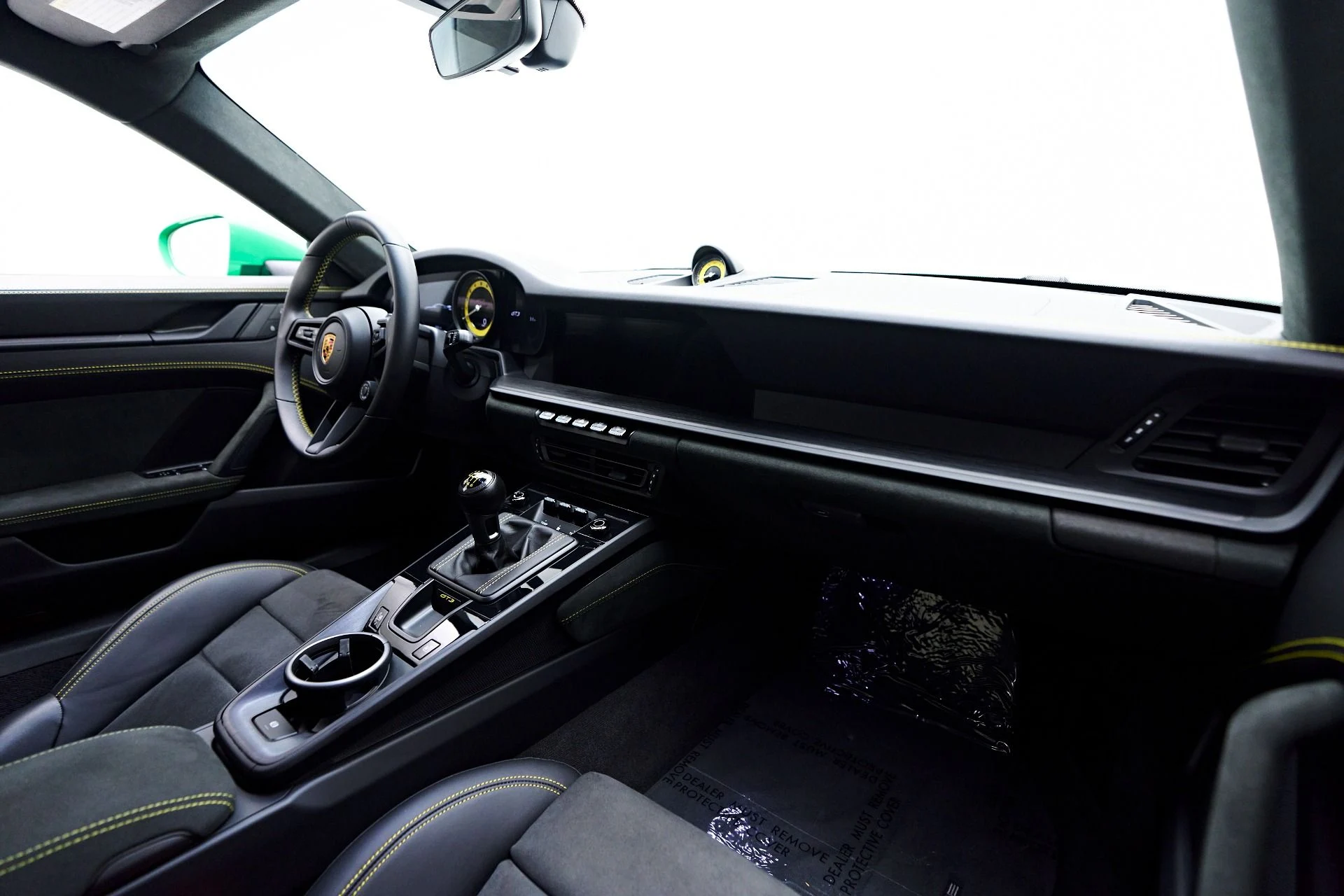 mph043_2352272588_Used_2022_Porsche_911_GT_3_1763574748_11a1fb3be1