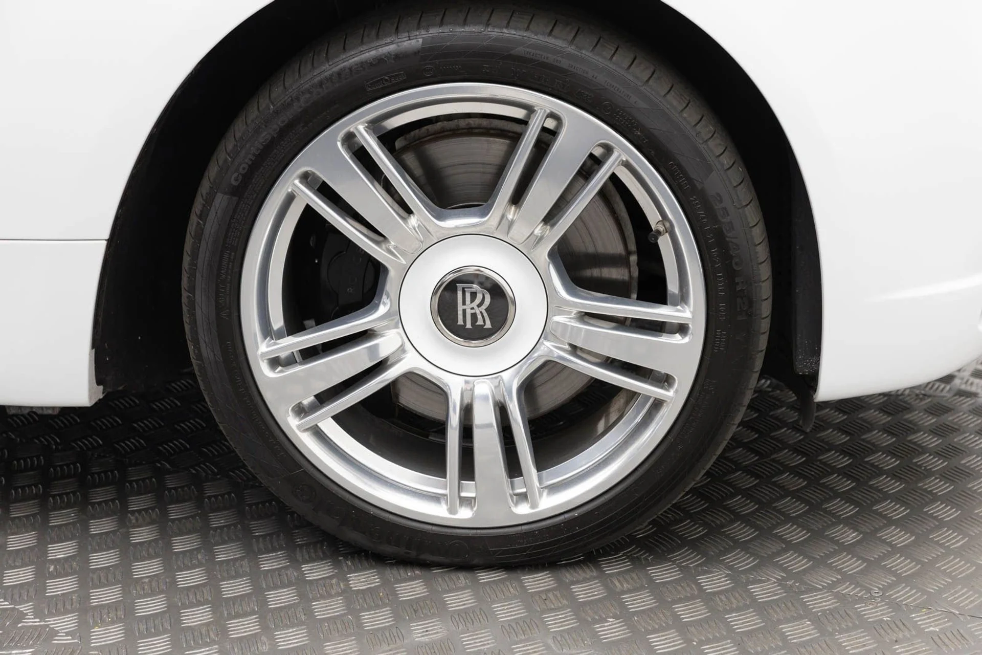 mph043_2356687495_44_700ce527ac