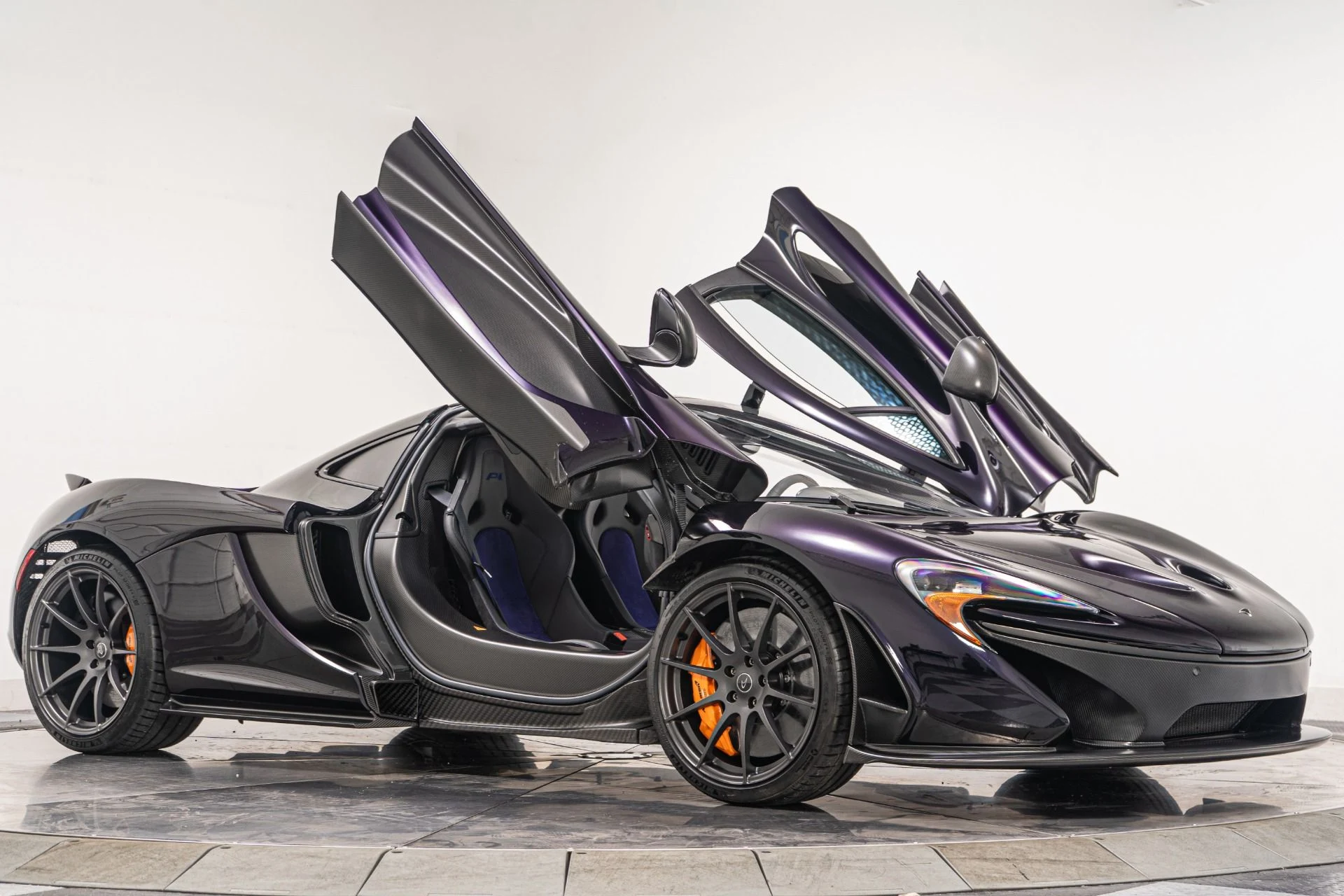 mph043_2370457817_Used_2015_Mc_Laren_P1_1757693510_92faf2b65c