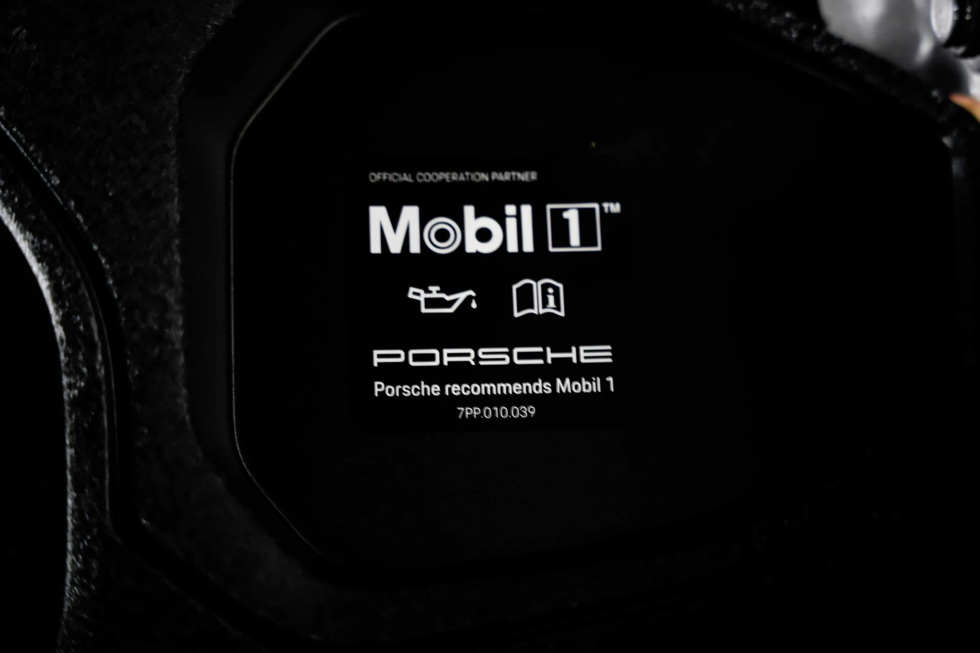 mph043_2372939054_4d7cd86ad15ac0e77b23d97babf44dfax_87e947c05b