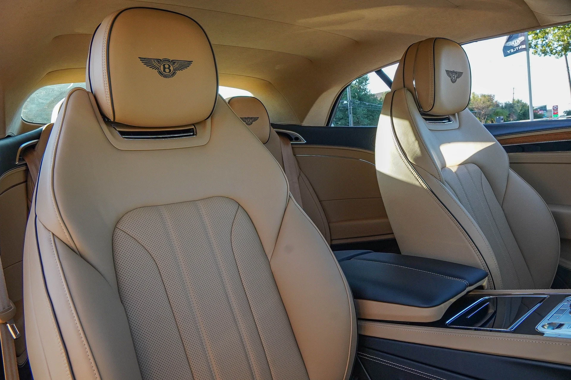 mph043_2409790398_Hi_Tech_Luxury_Imports_LLC_SCBDP_4_ZG_6_TC_025074_image_43_2cc81215d5