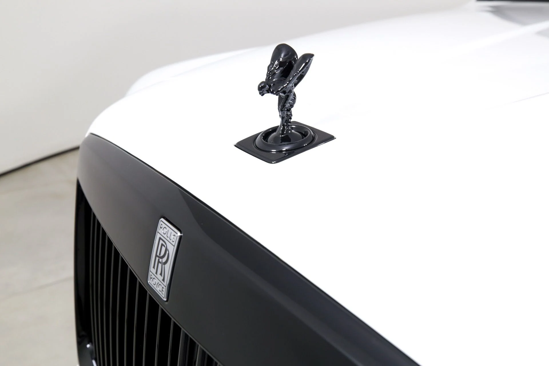 mph043_2417690167_Used_2024_Rolls_Royce_Cullinan_1750949960_37a794e5b9