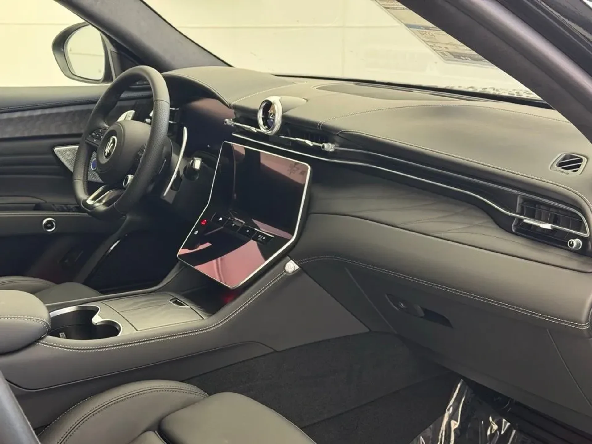 mph043_2422999312_2czv3ere1olemckosfwoo38new4m_dd5bb23b5f