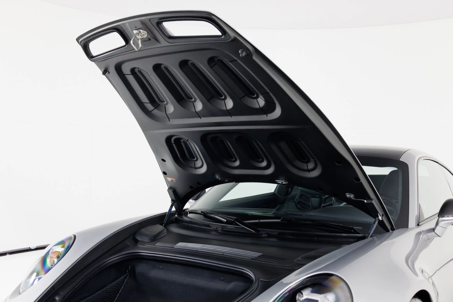 mph043_2438700678_Used_2022_Porsche_911_GT_3_Touring_1790711490_d5f52918c6