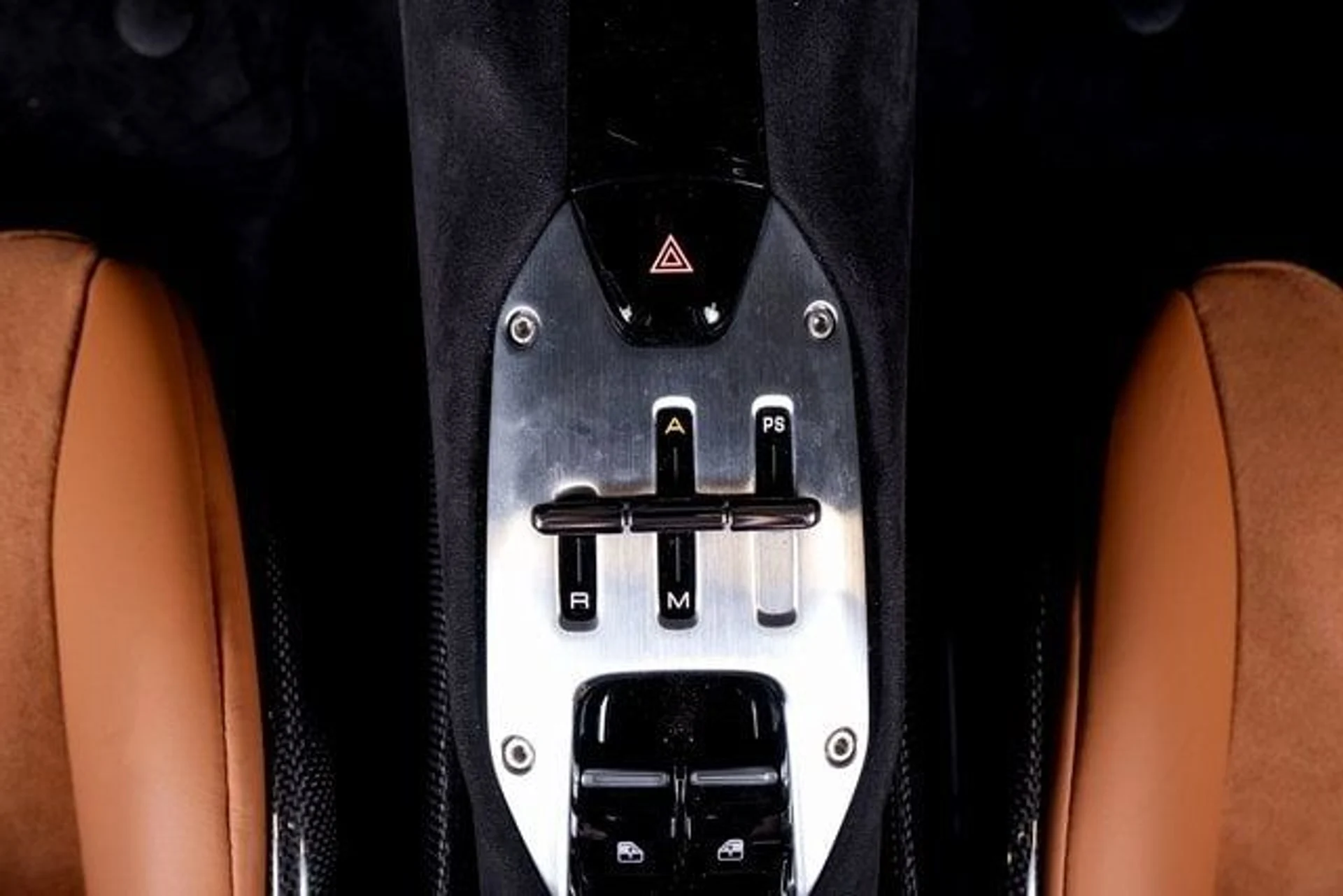 mph043_2445060975_281982e90a3e34c22fc5a37e41e2ae75x_19ccd3068f