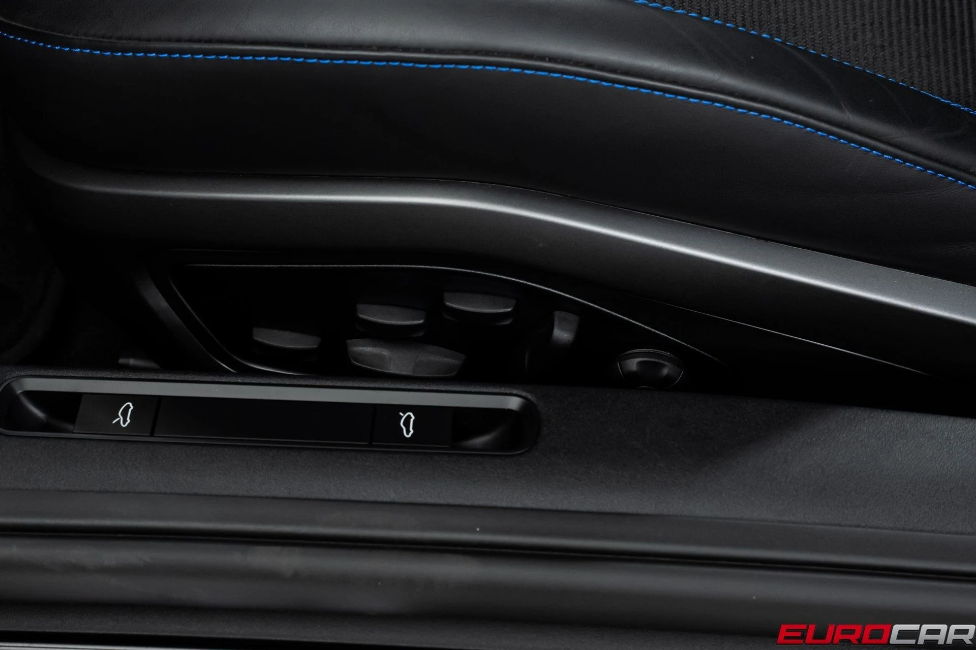 mph043_2488942895_image_44_444d290507