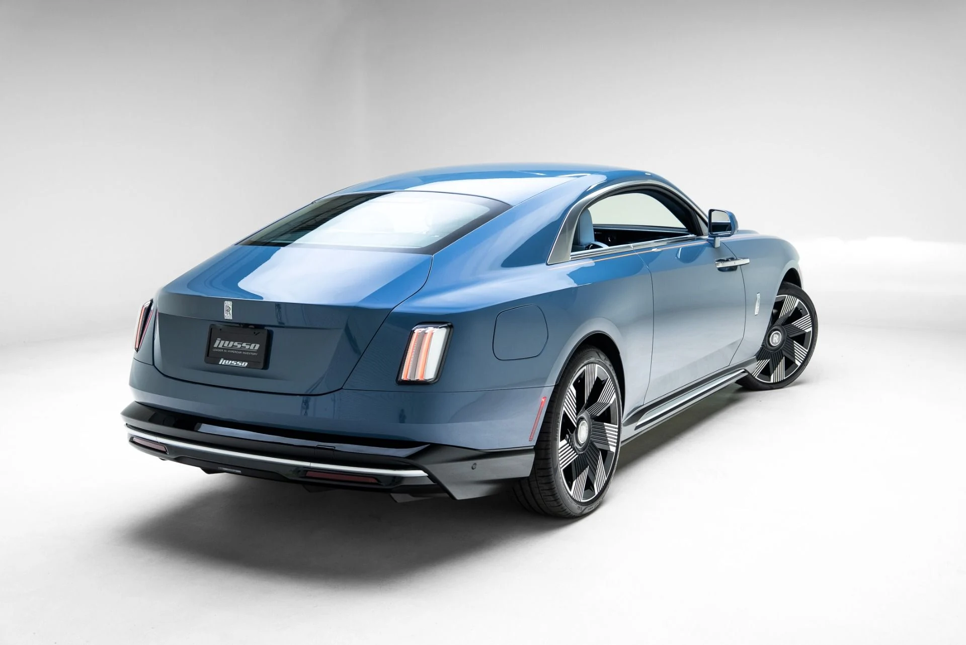 mph043_2492887489_Used_2024_Rolls_Royce_Spectre_1775065025_182765d02c