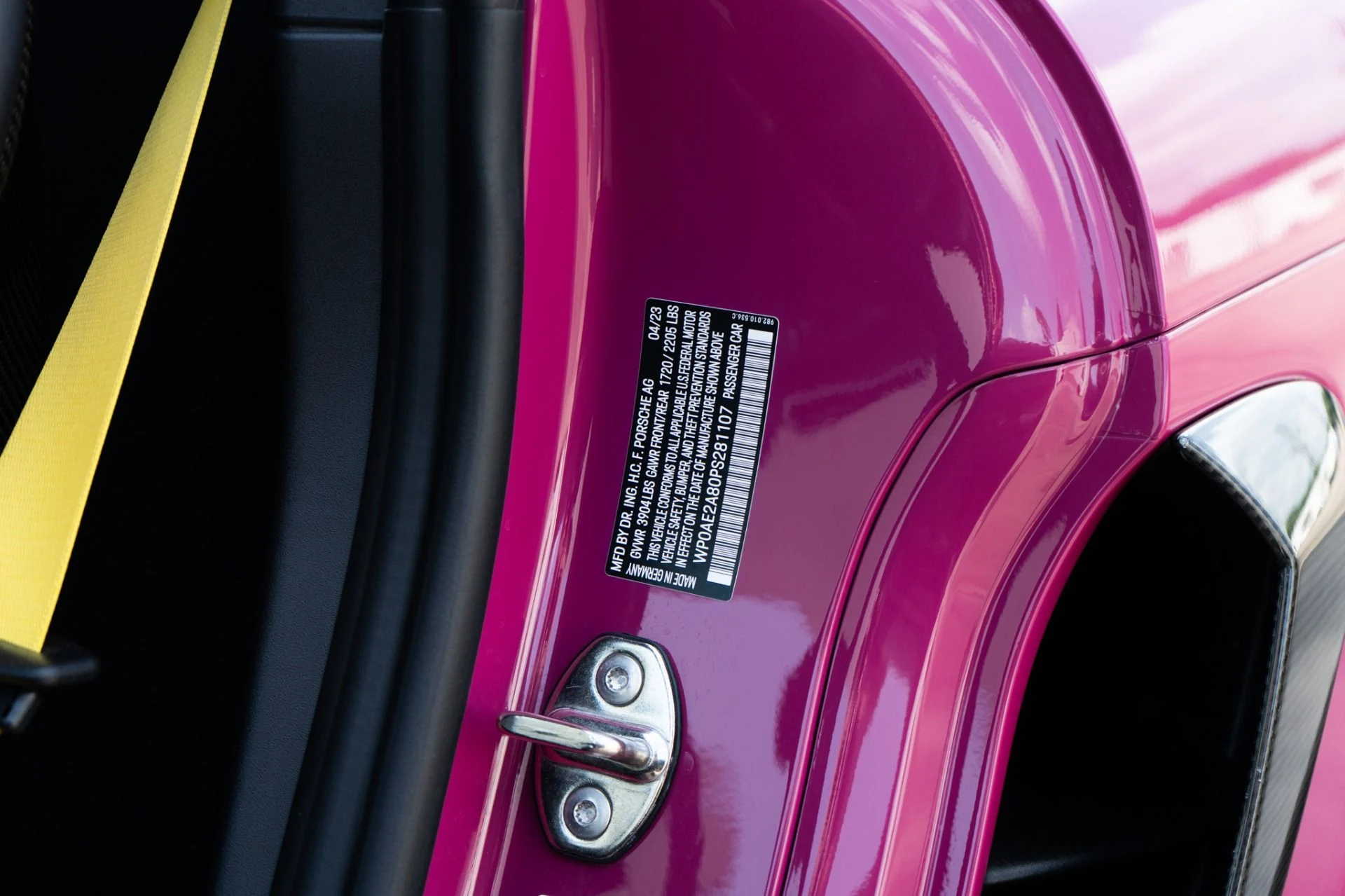 mph043_2501565820_Used_2023_Porsche_718_Cayman_GT_4_RS_1784933919_23c03ea030