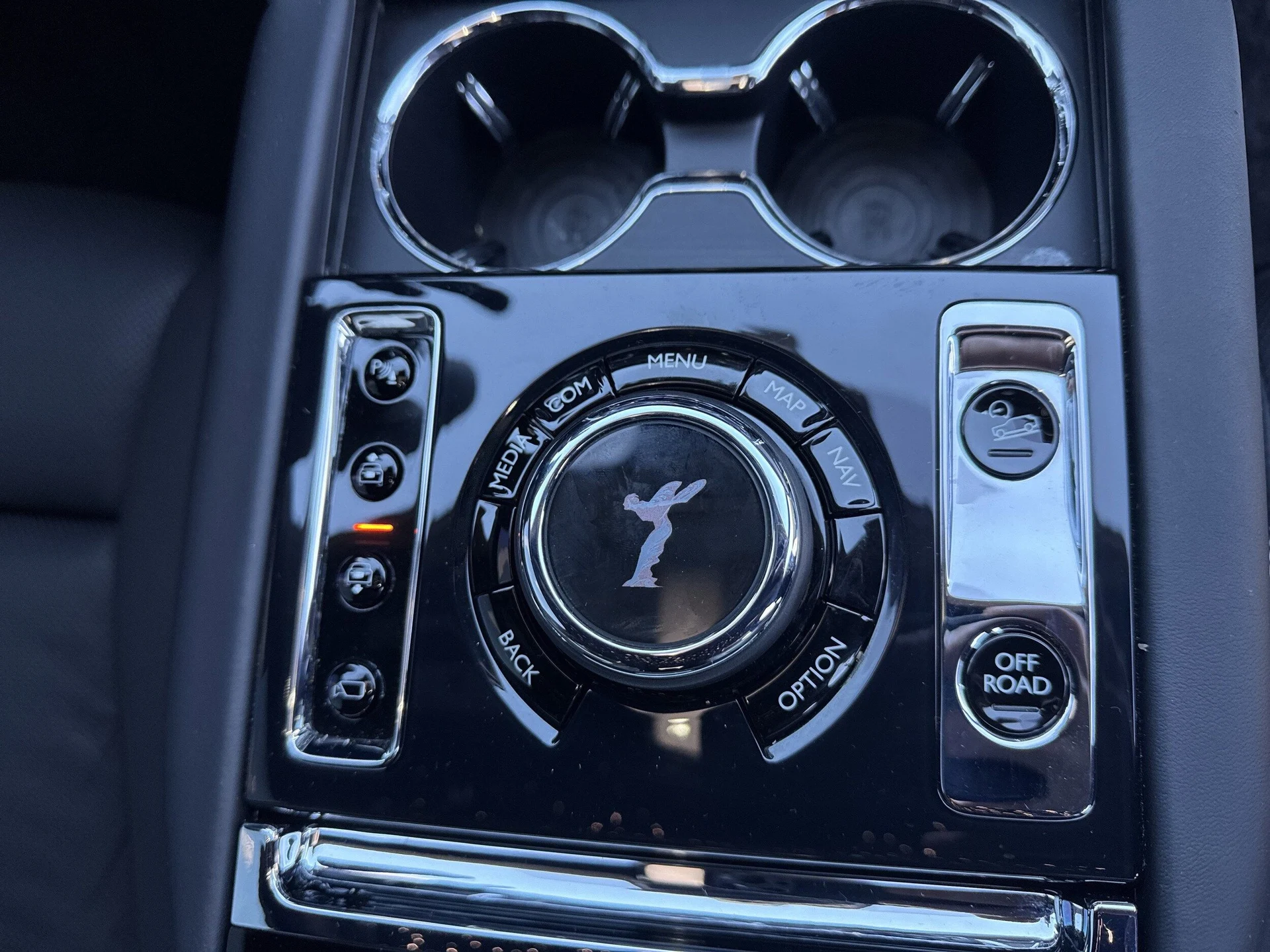 mph043_2504625745_0b57d5b82009585bd6949dc84be276bcx_39e51ef30e