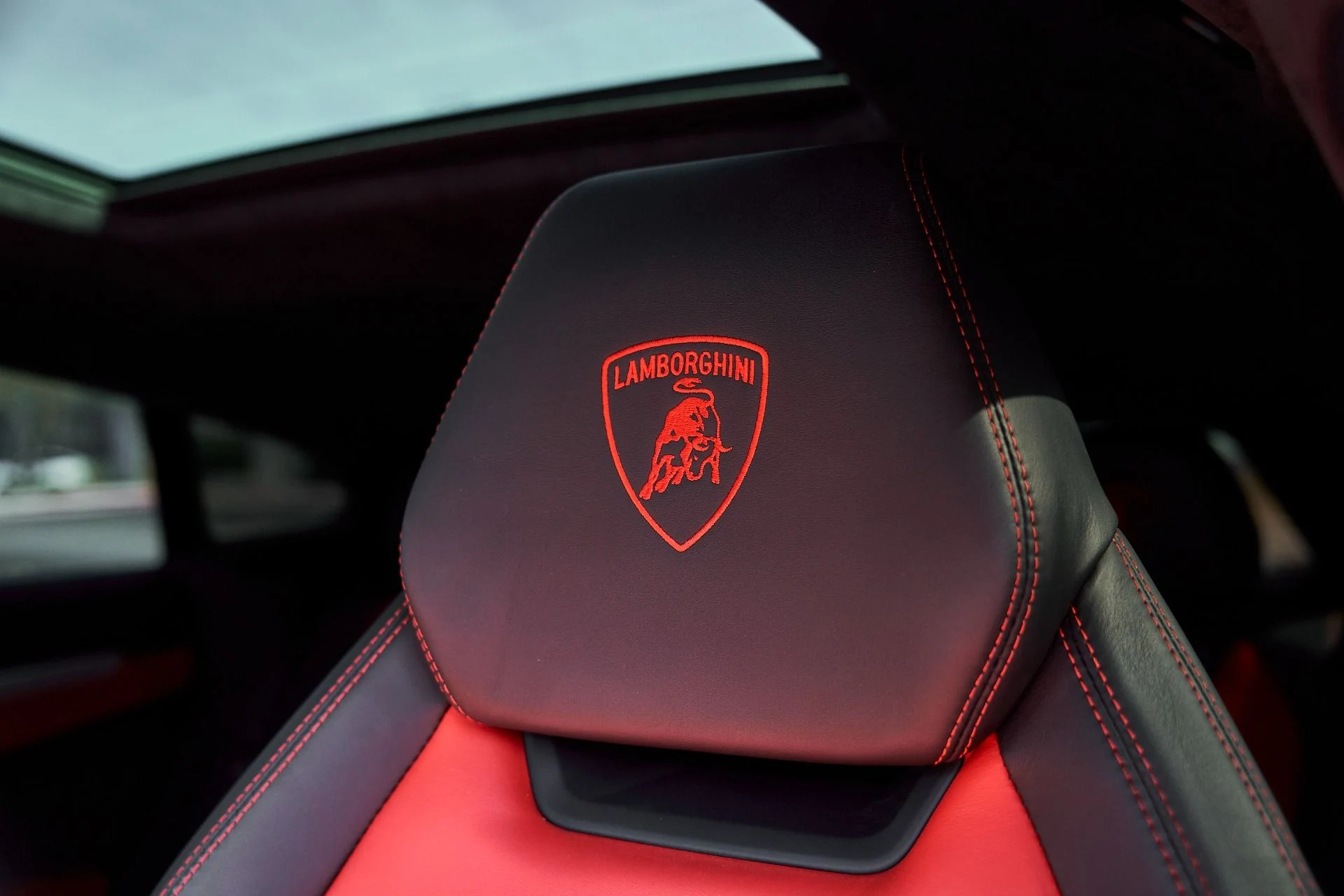 mph043_2521099672_Used_2021_Lamborghini_Urus_1771987864_aa5f8fb580