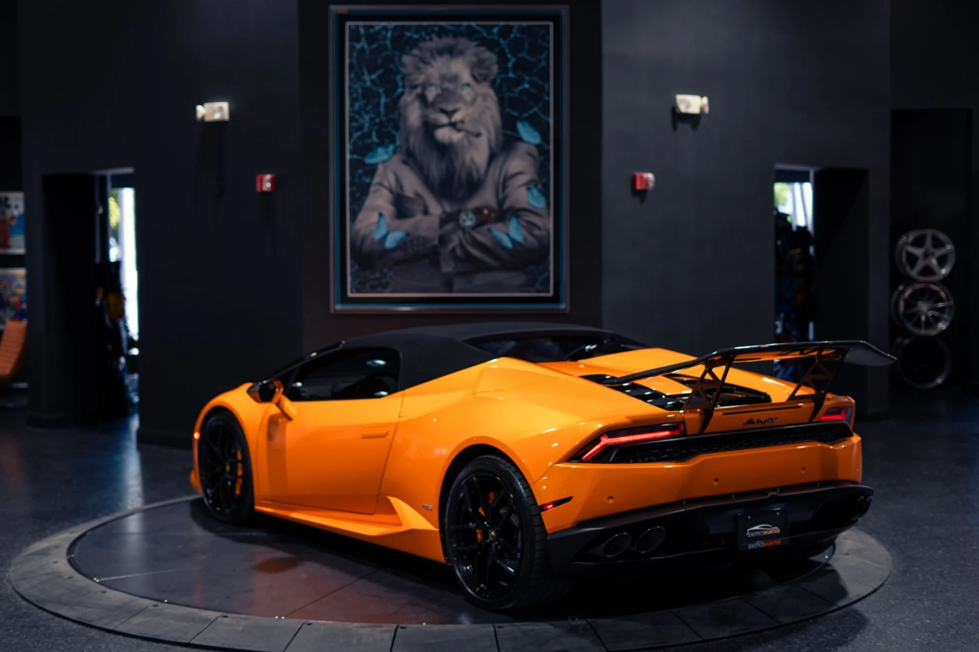 mph043_25255696_Used_2017_Lamborghini_Huracan_LP_610_4_Spyder_1780760862_e3a0d5f43e