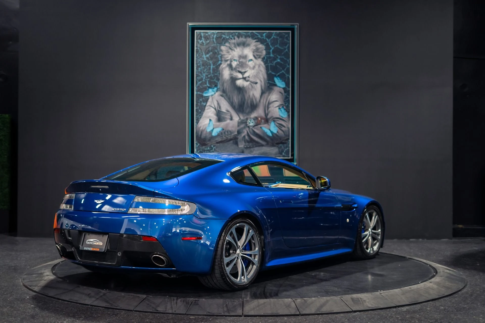 mph043_2526692176_Used_2011_Aston_Martin_V12_Vantage_Manual_Transmission_Aviemore_Blue_1785170153_d45cc18fee
